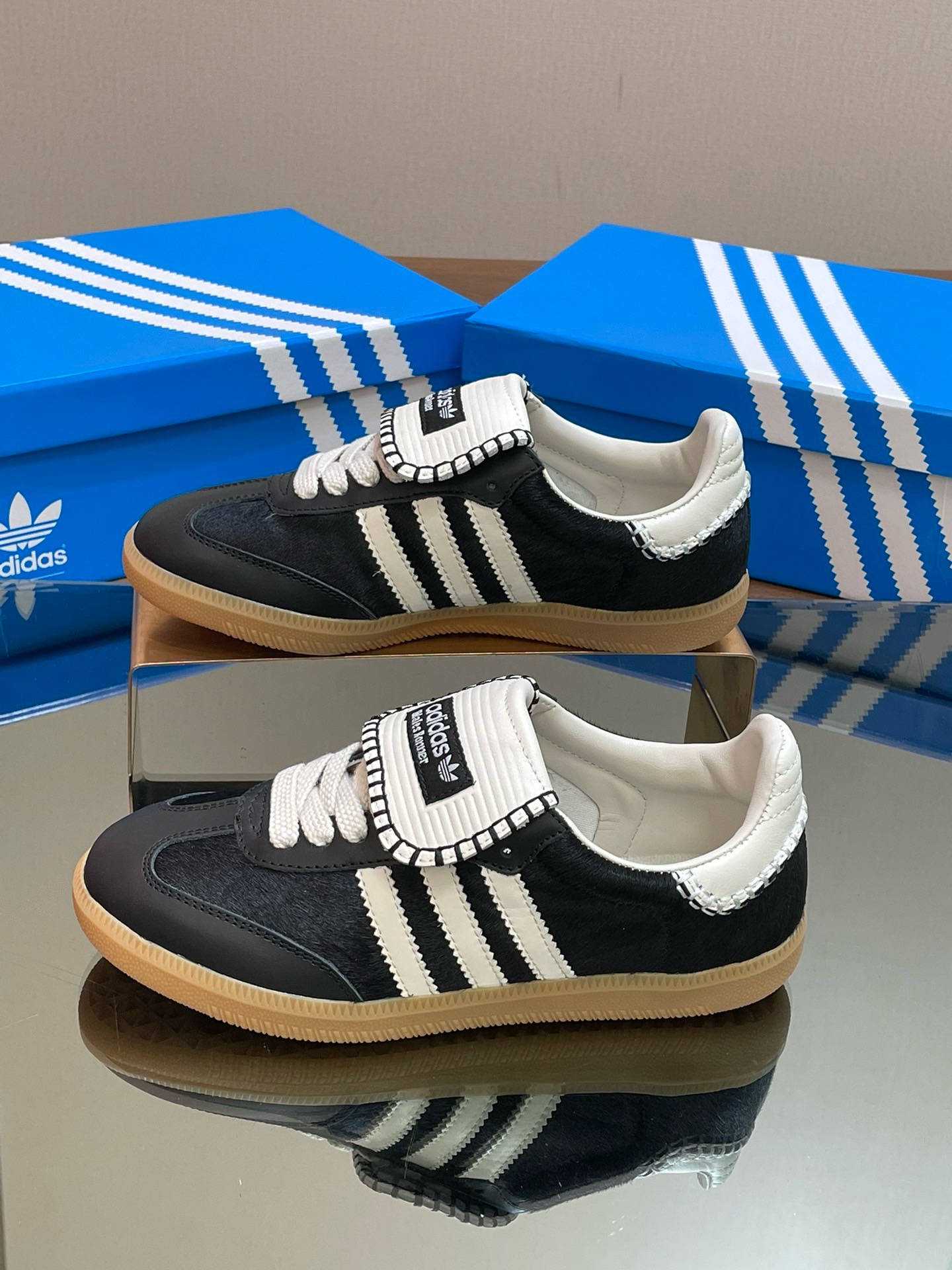 GUCCI & Adidas originals classic gazalle shoes