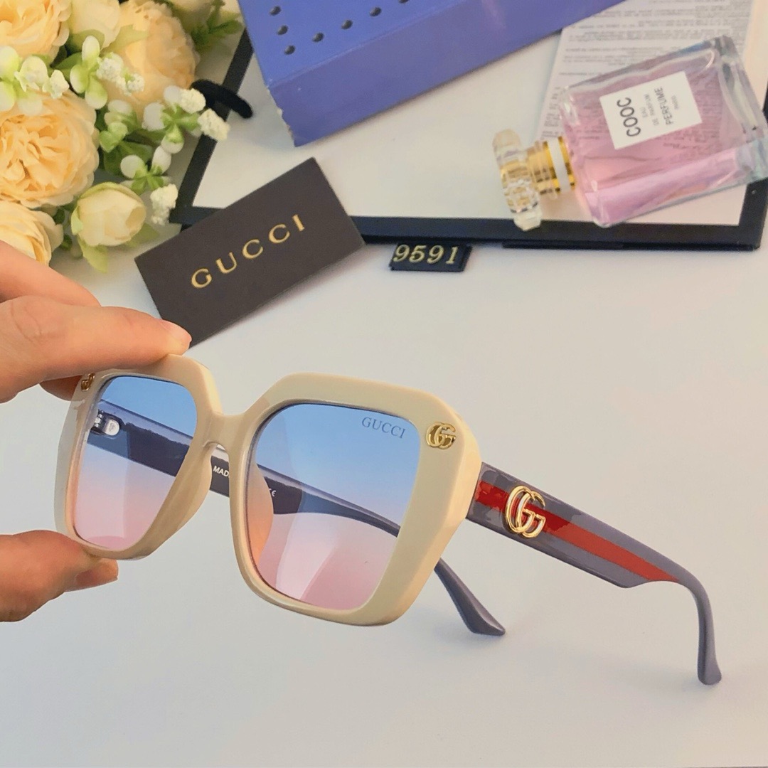 GUCCI sunglasses