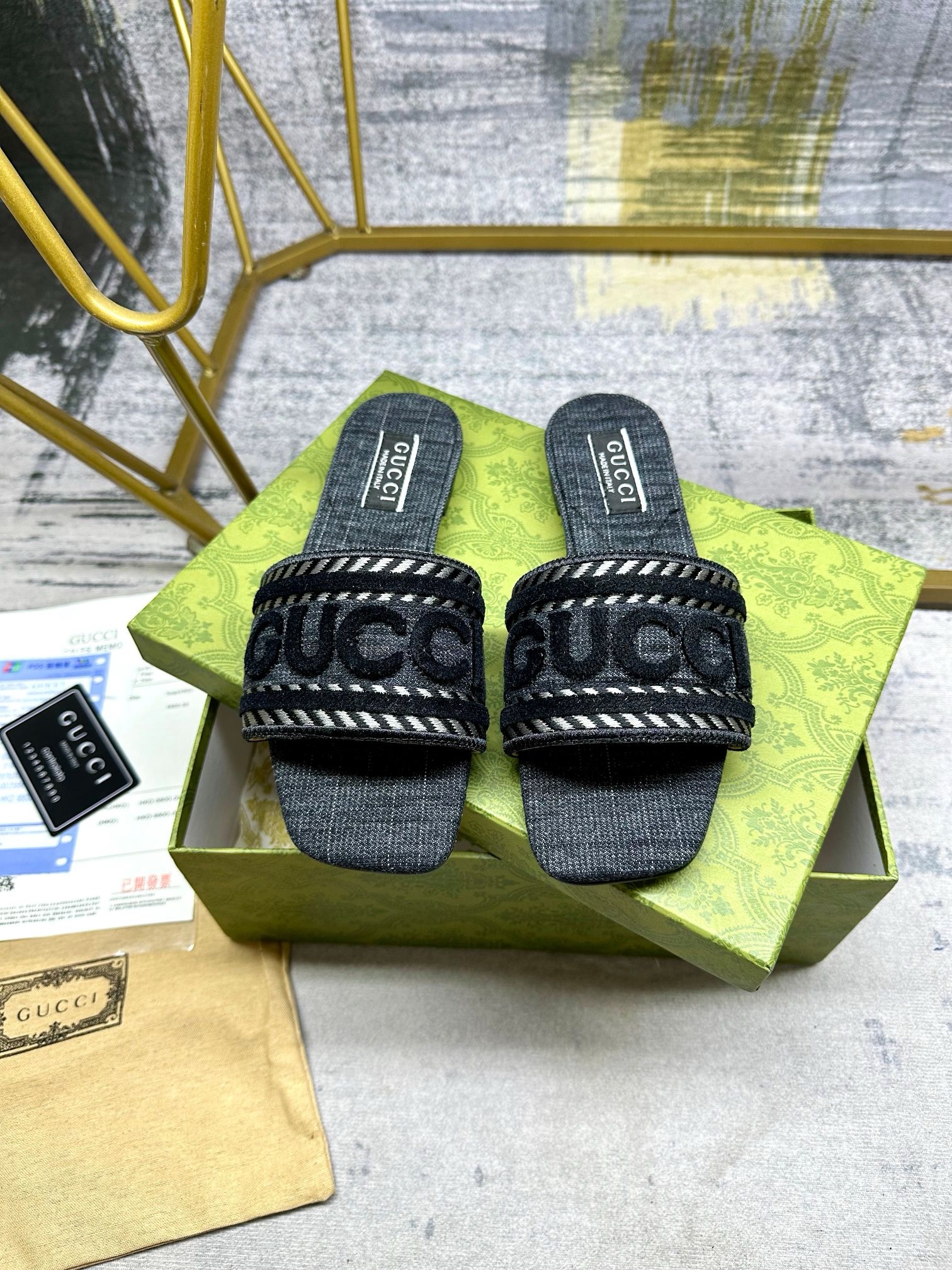 GUCCI slide sandals with GUCCI script
