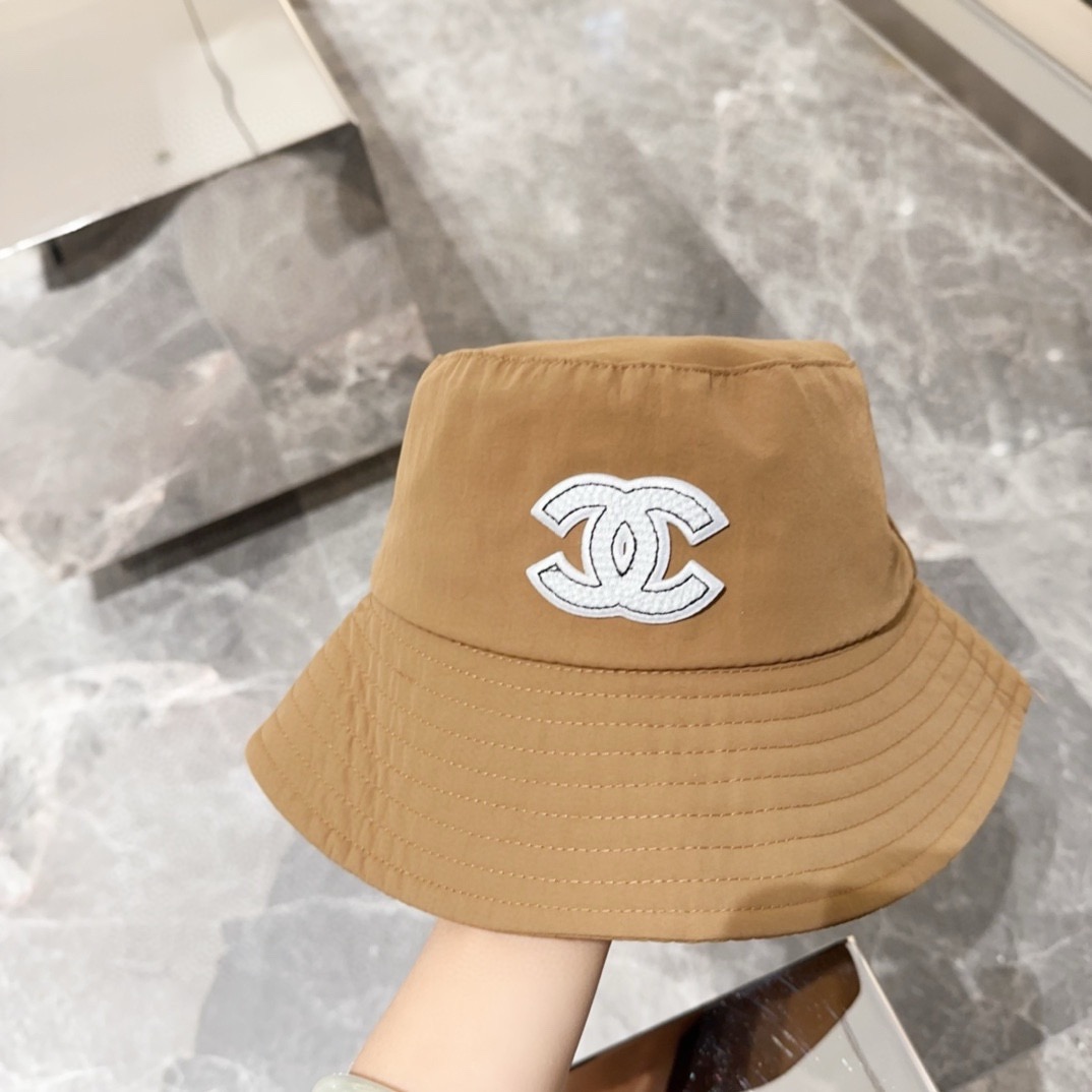 CHANEL bucket hat