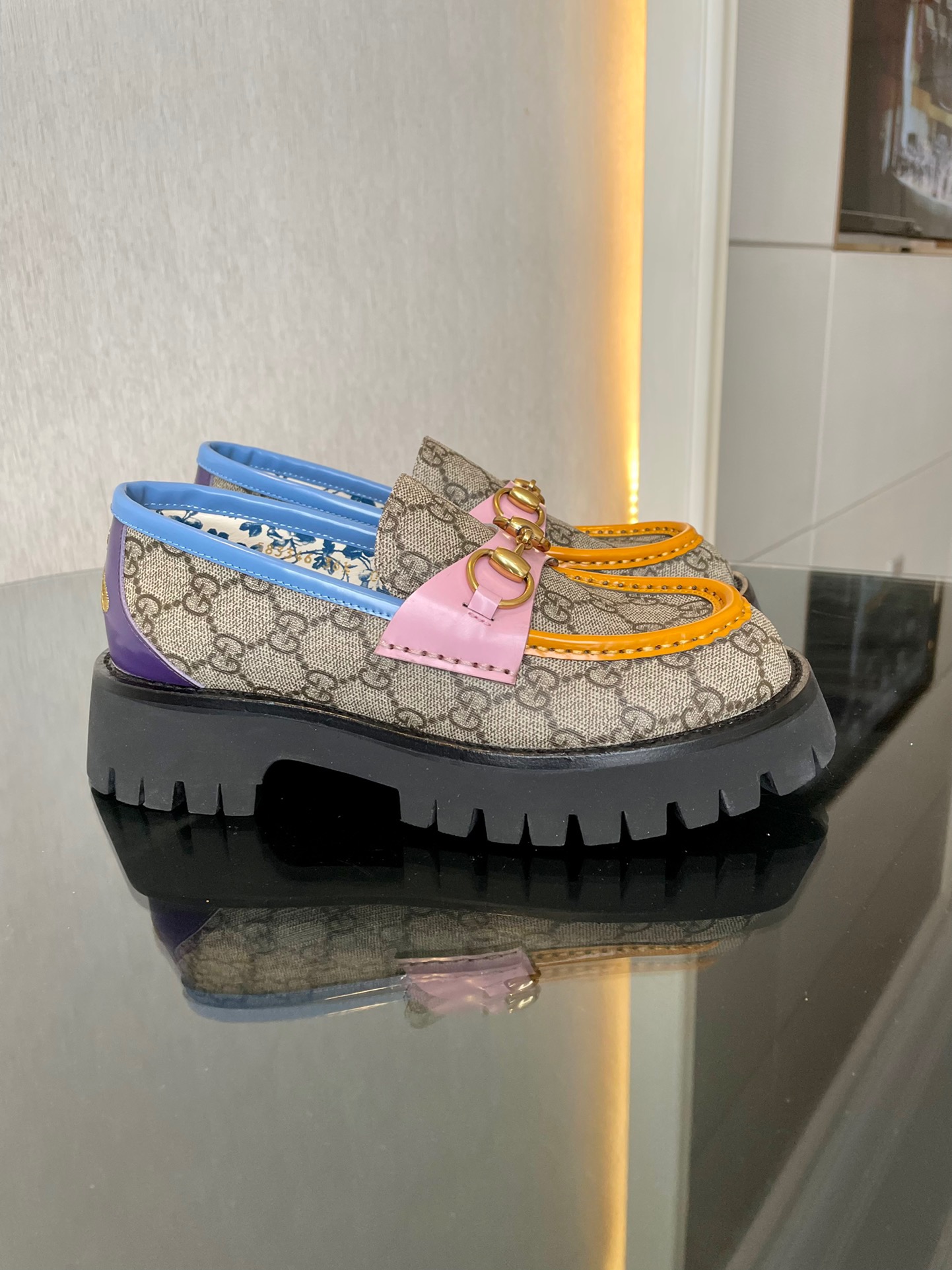 GUCCI Double G-buckle British style retro thick sole loafers