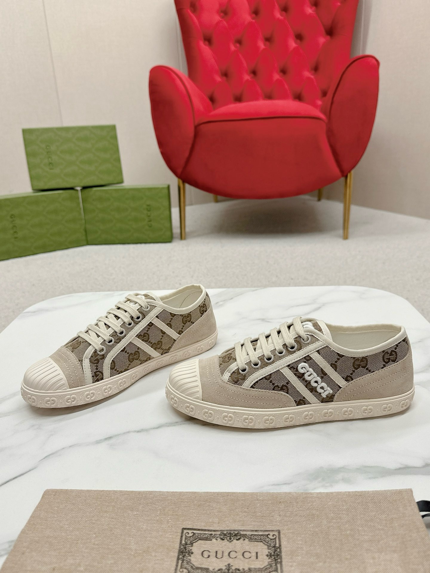GUCCI women’s GG sneaker