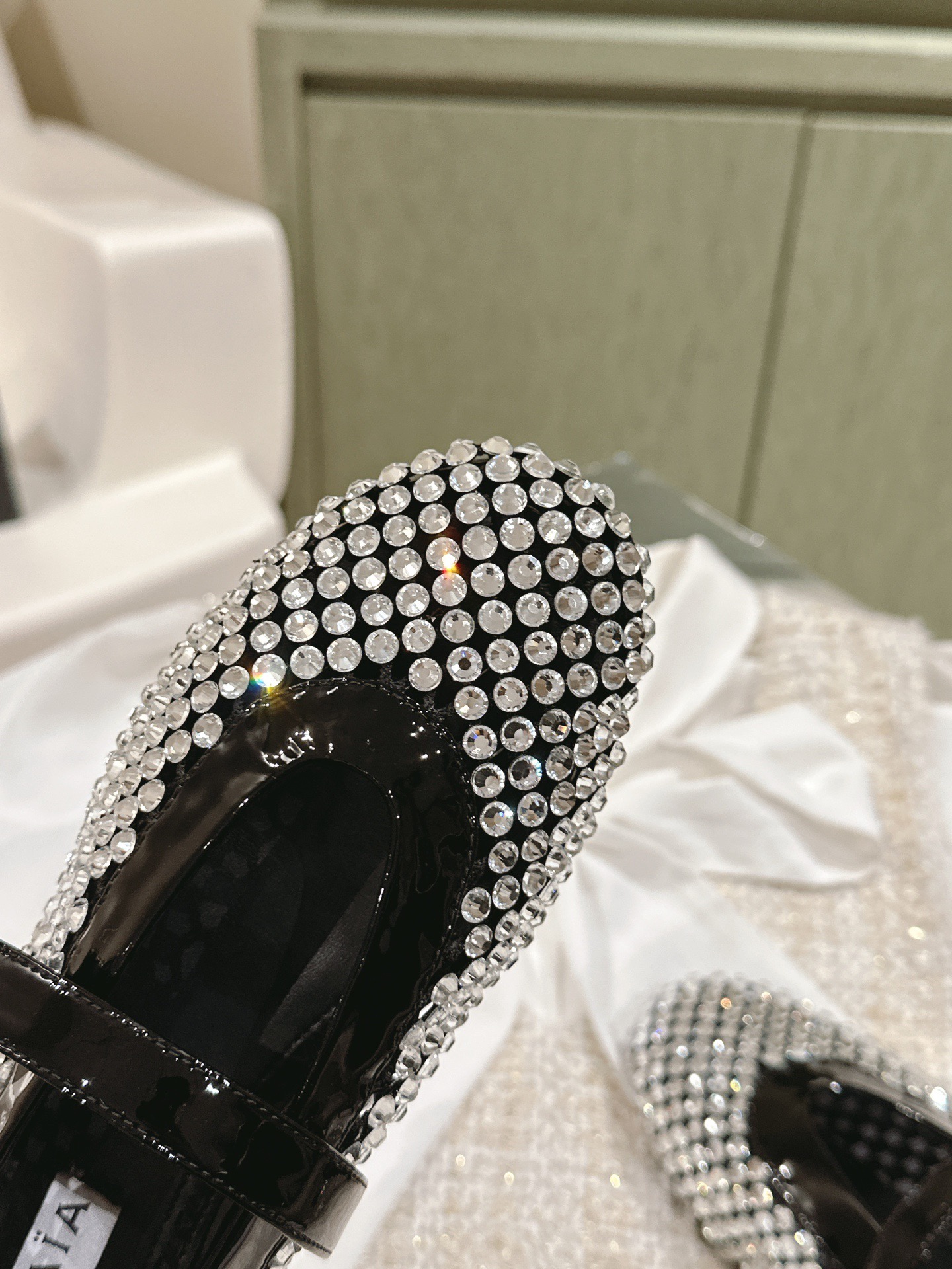 Alaia Classic diamond fishing net ballet shoes