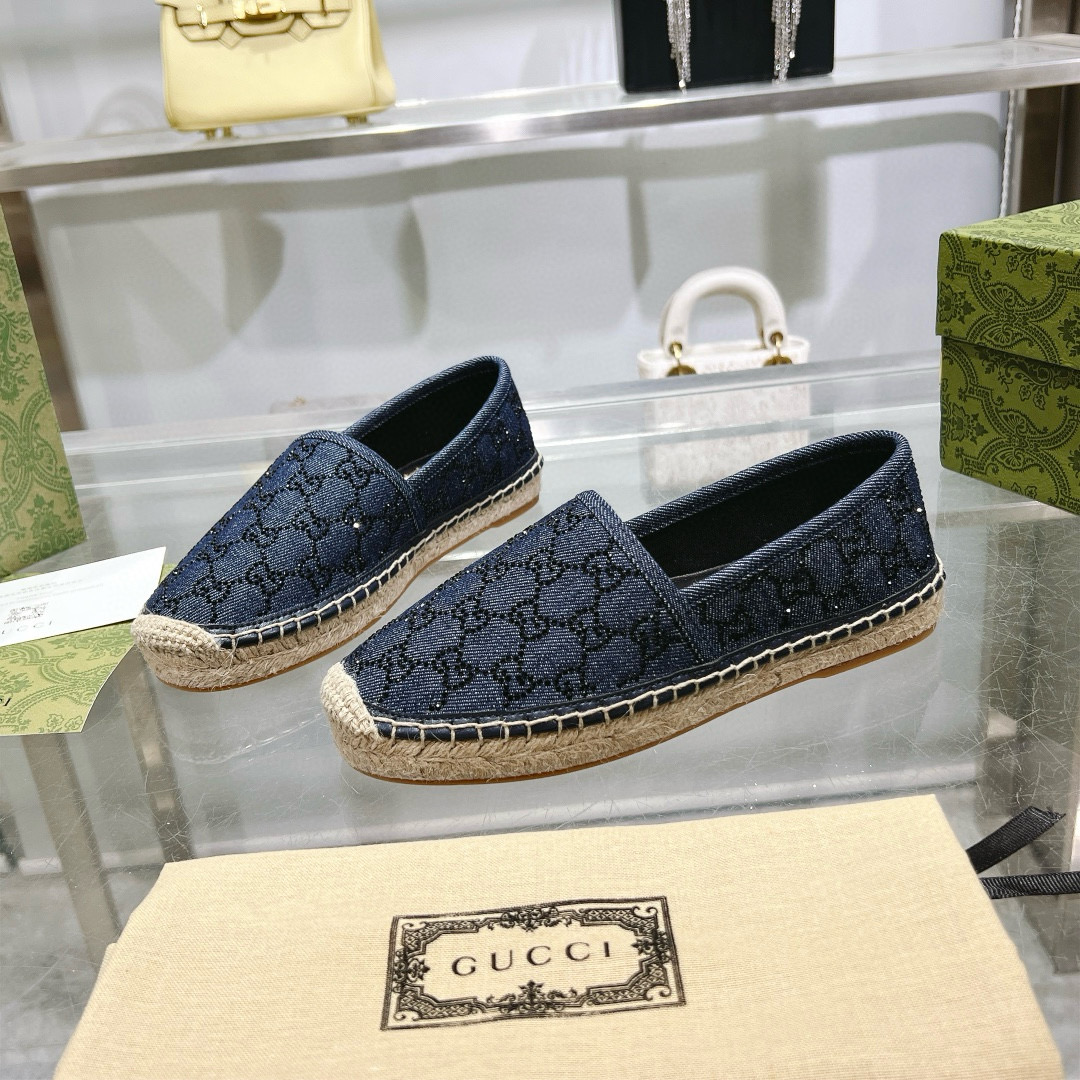 GUCCI Blue denim fisherman's shoes