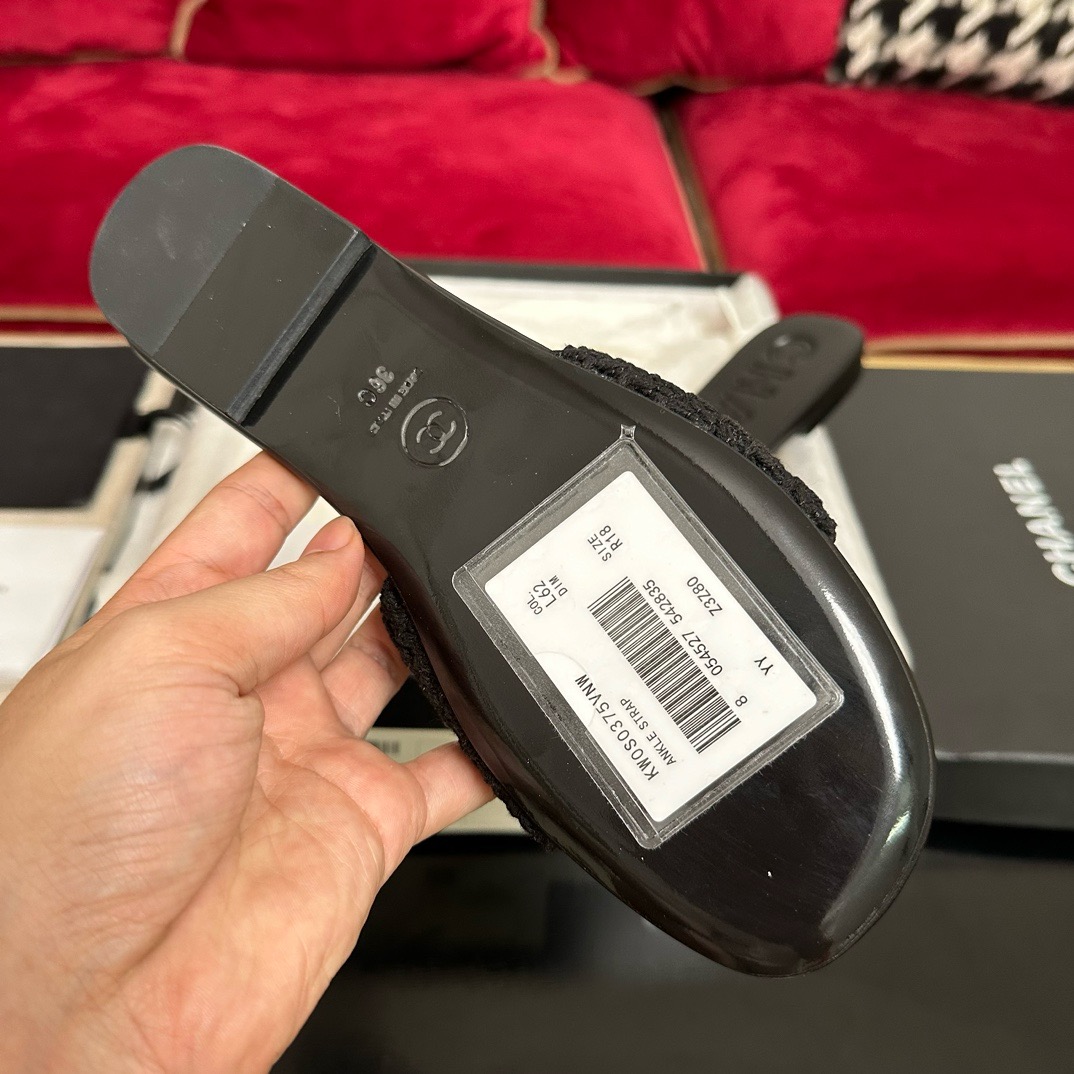 CHANEL  coco beach Woven slippers