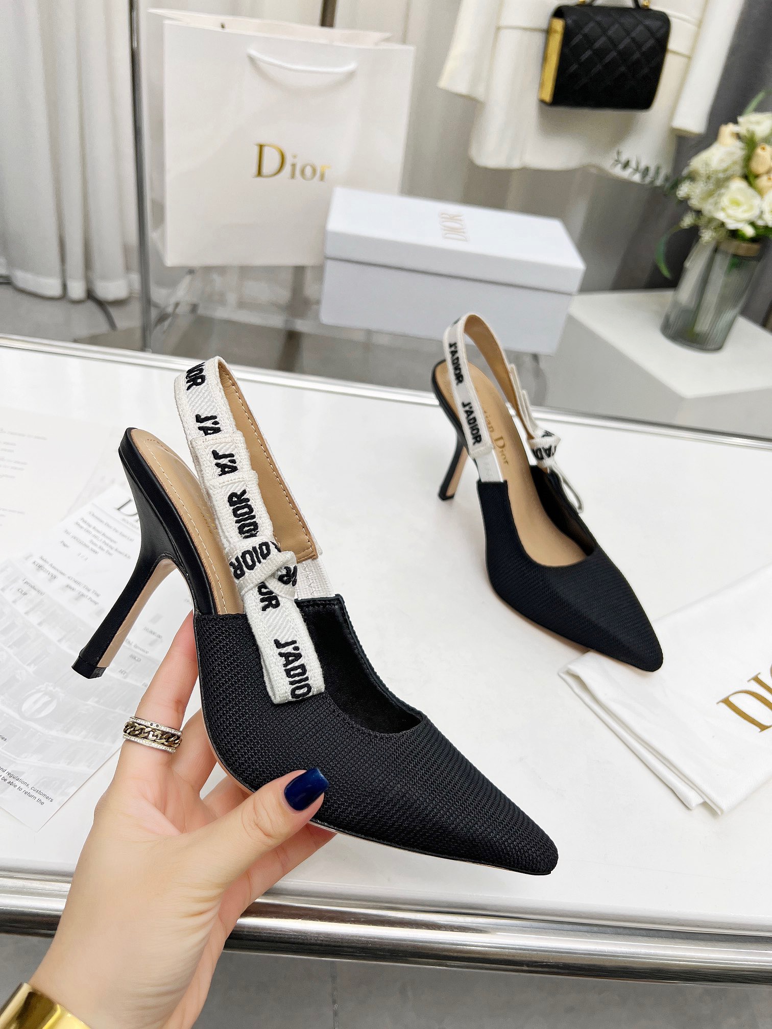 DIOR Embroidered ribbon high heels