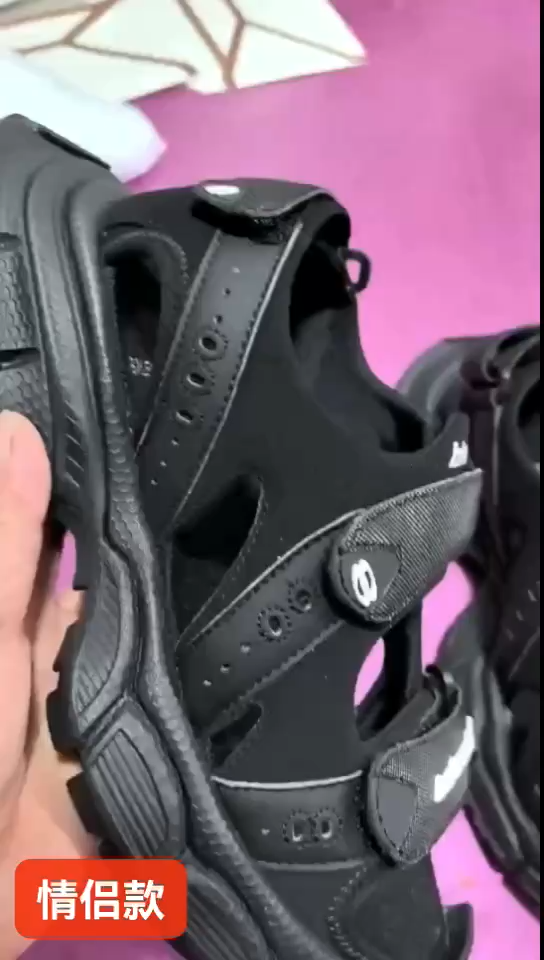 Balenciaga AW22 HD sneaker Hole sandal