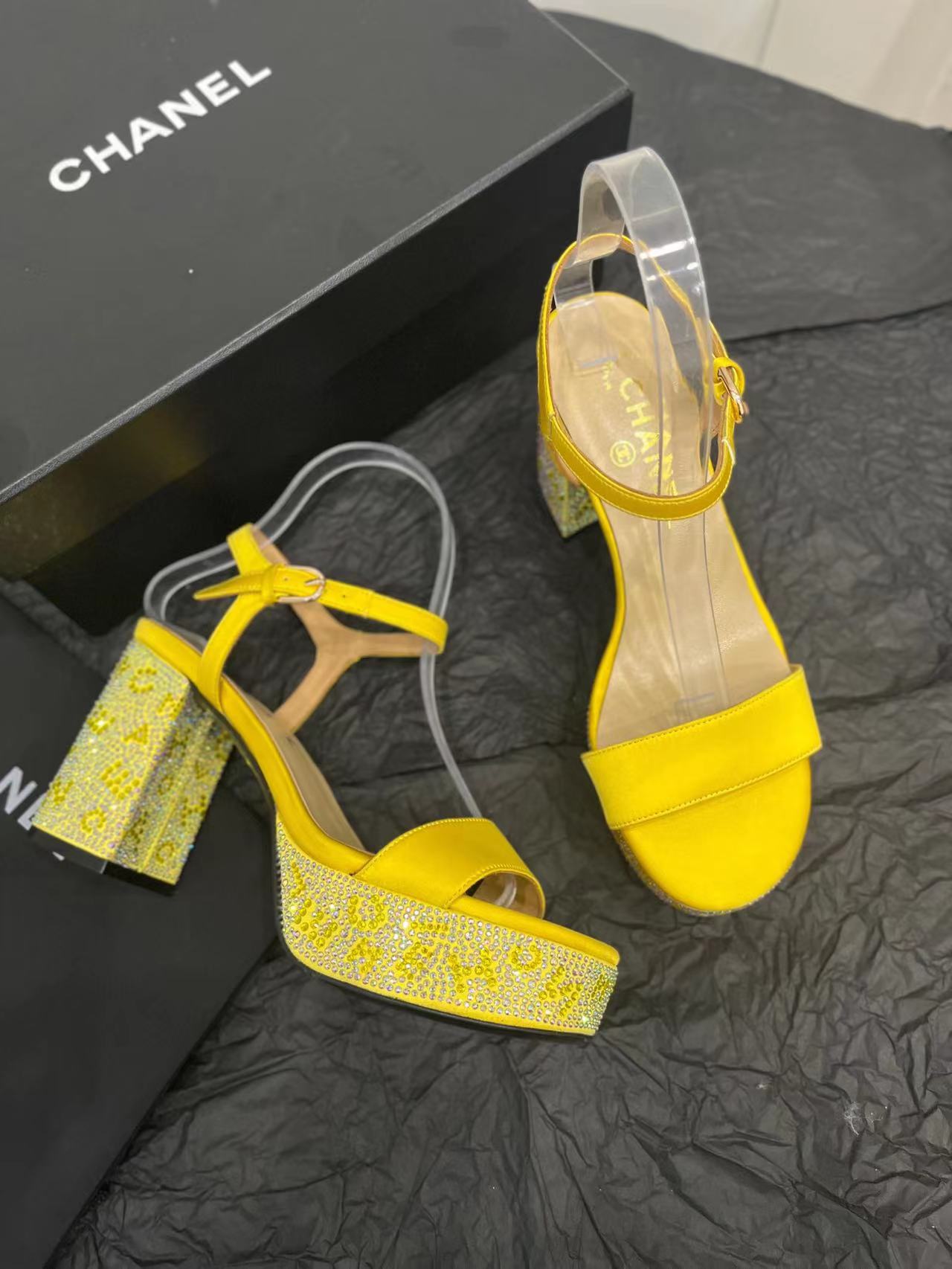 2024 CHANEL Thick heeled waterproof platform with diamond heel sandals