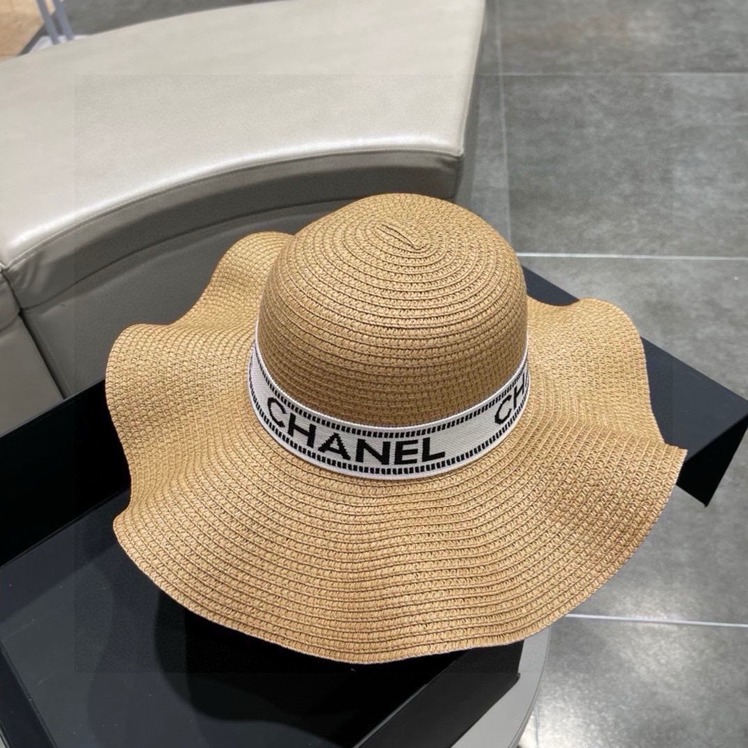 CHANEL Straw sun cap