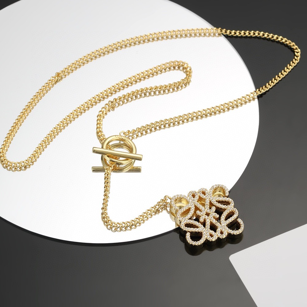 Gold diamond necklace