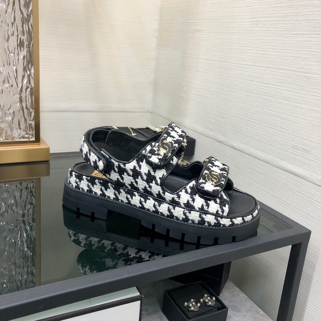 CHANEL houndstooth Hook and loop sandals