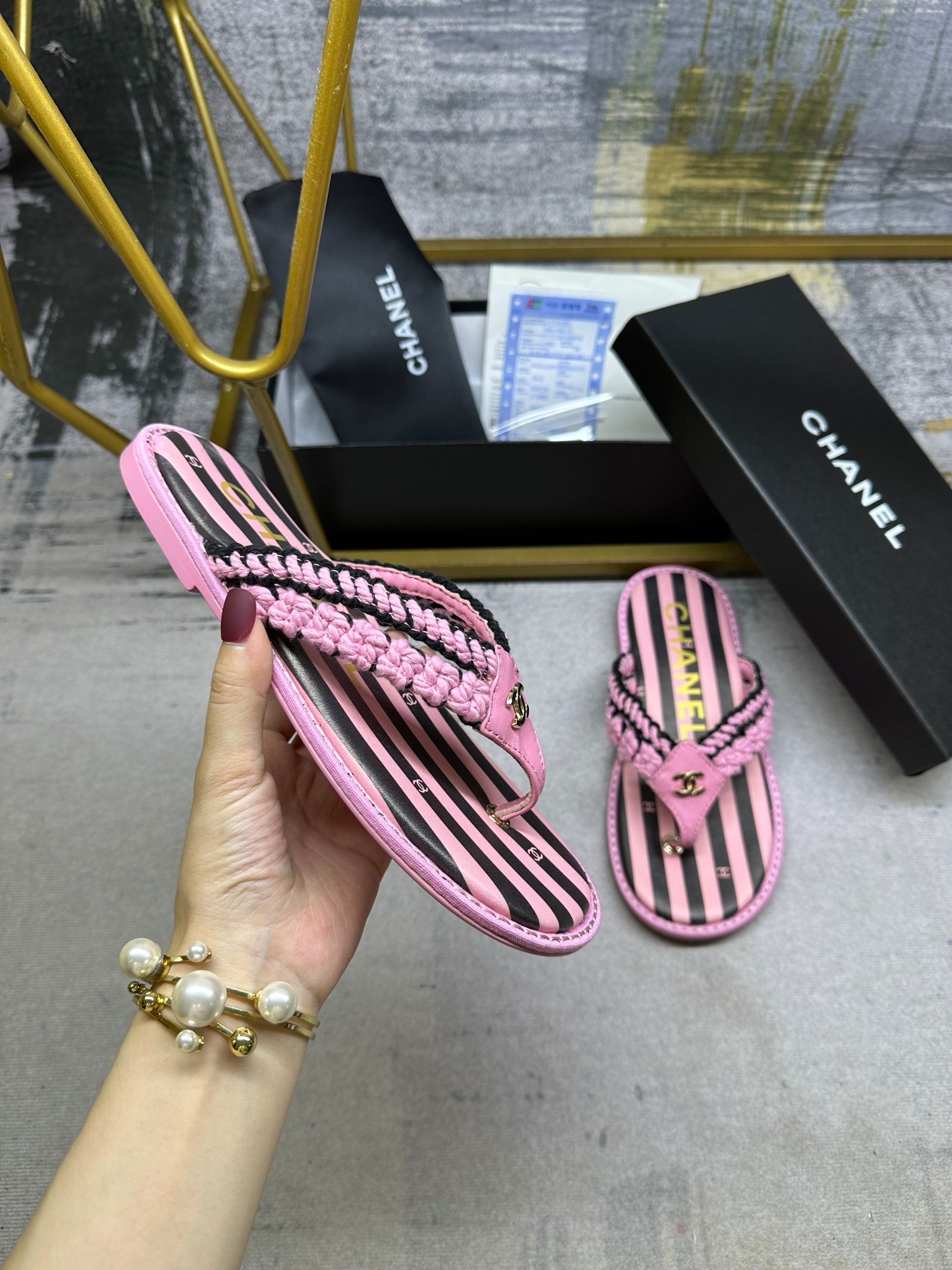 CHANEL Clip-on slippers