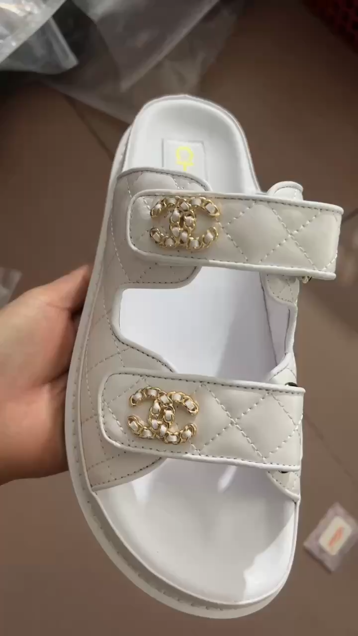 CHANEL New HOOk&LOOP Bird Grid Cloth Slippers