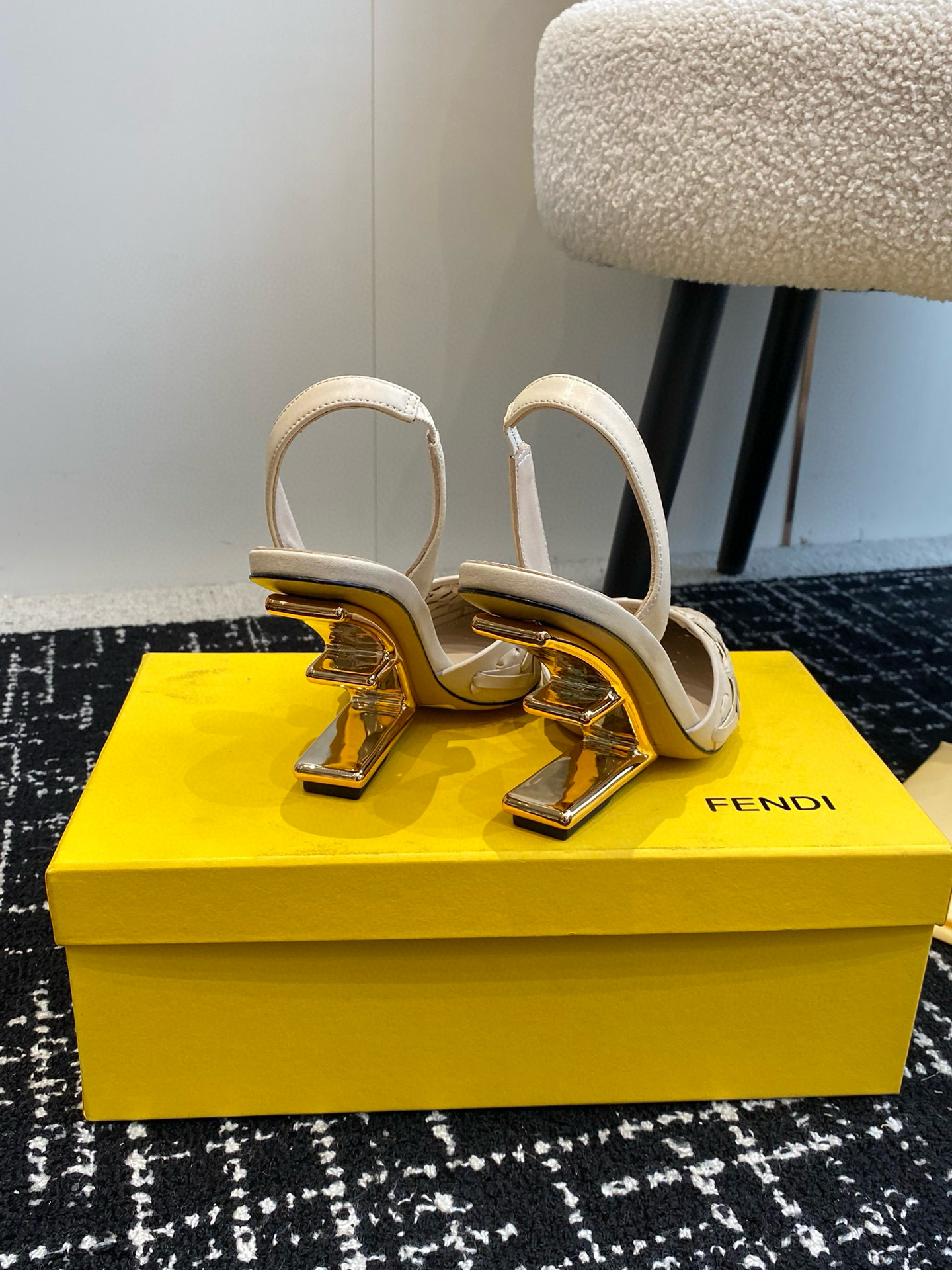 Fendi Knitted high heels