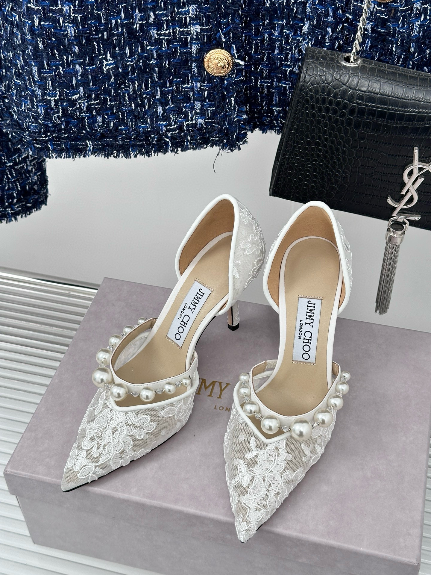 Jimmy Choo  Classic pearl lace high heels Imported lace fabric size 35-40