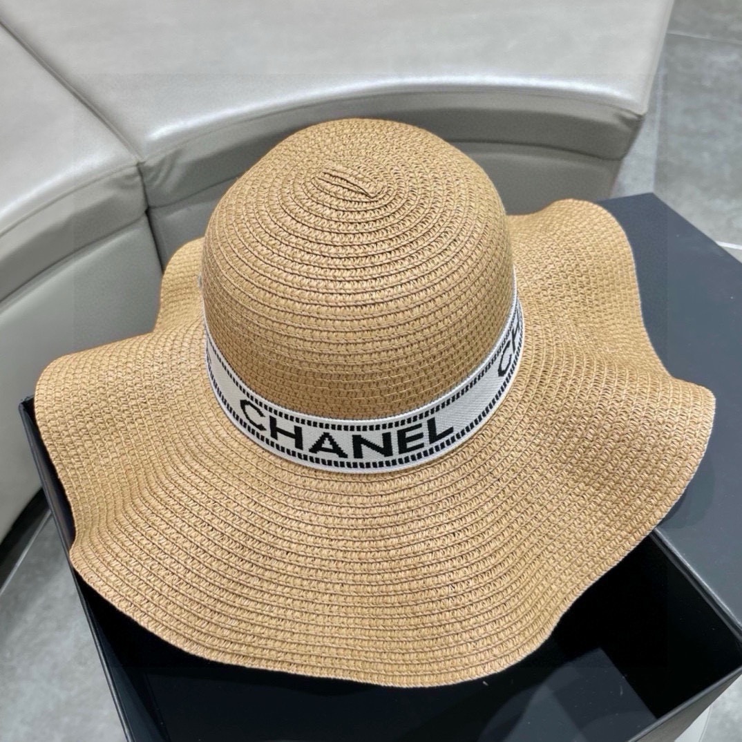 CHANEL Straw sun cap