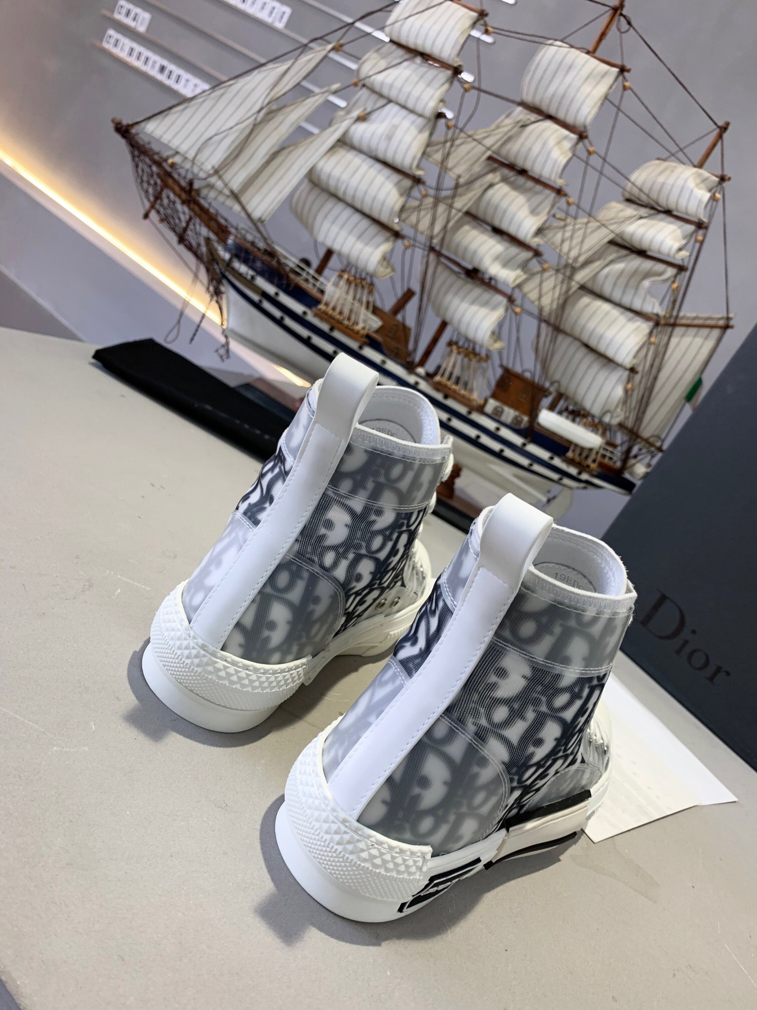 DIOR Kaws Canvas sneakers