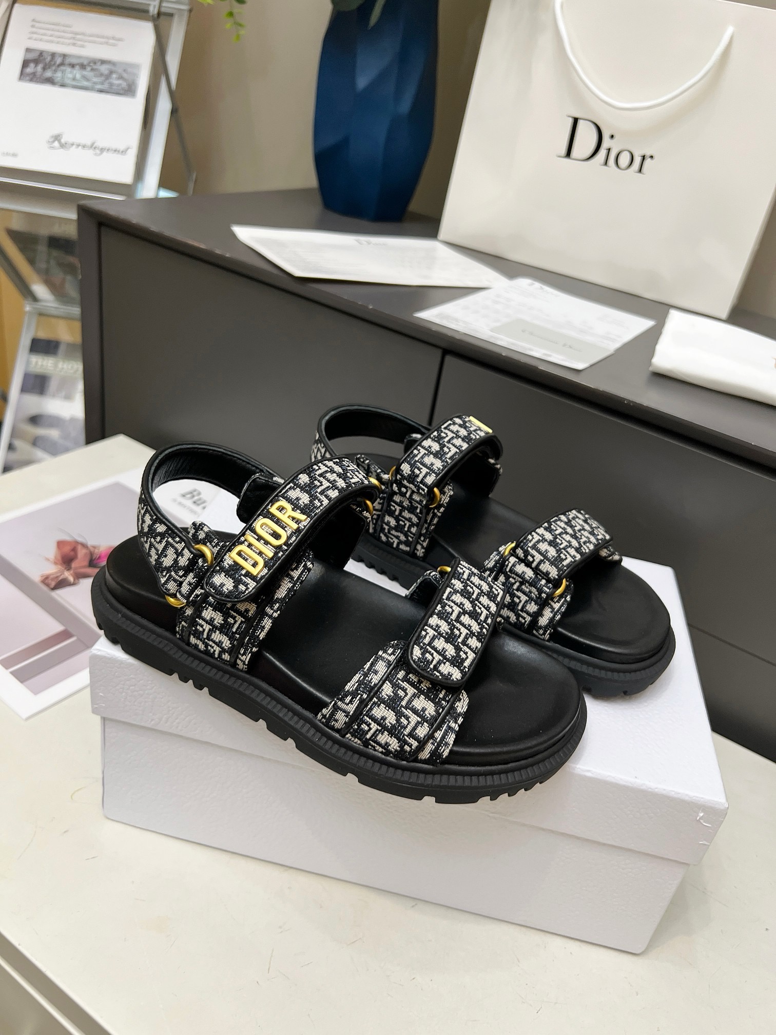 DIOR Electric embroidered hook and loop flat sandals