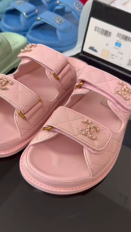 CHANEL New HOOk&LOOP Bird Grid Cloth Slippers