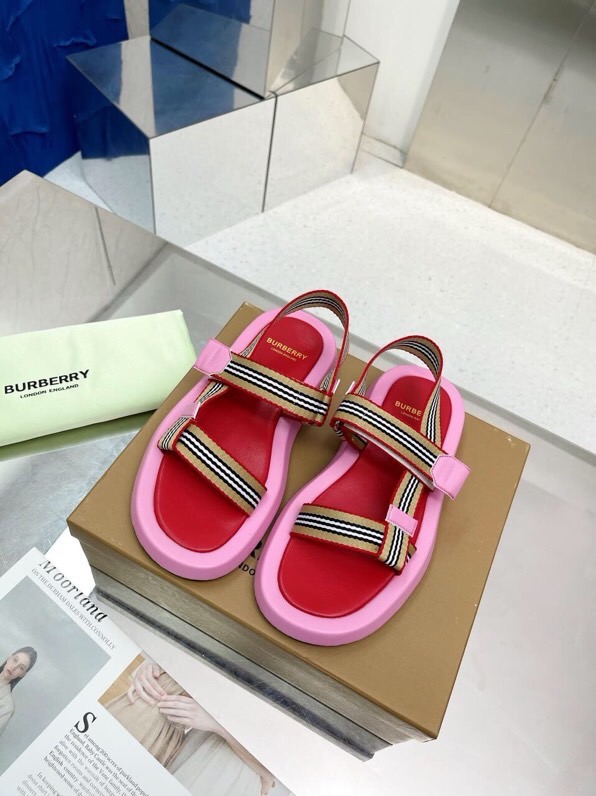 Burberry  Embroidered plaid sandals