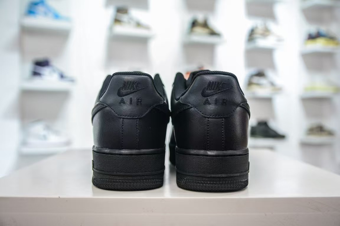 Nike Air Force 1'07 sneakers