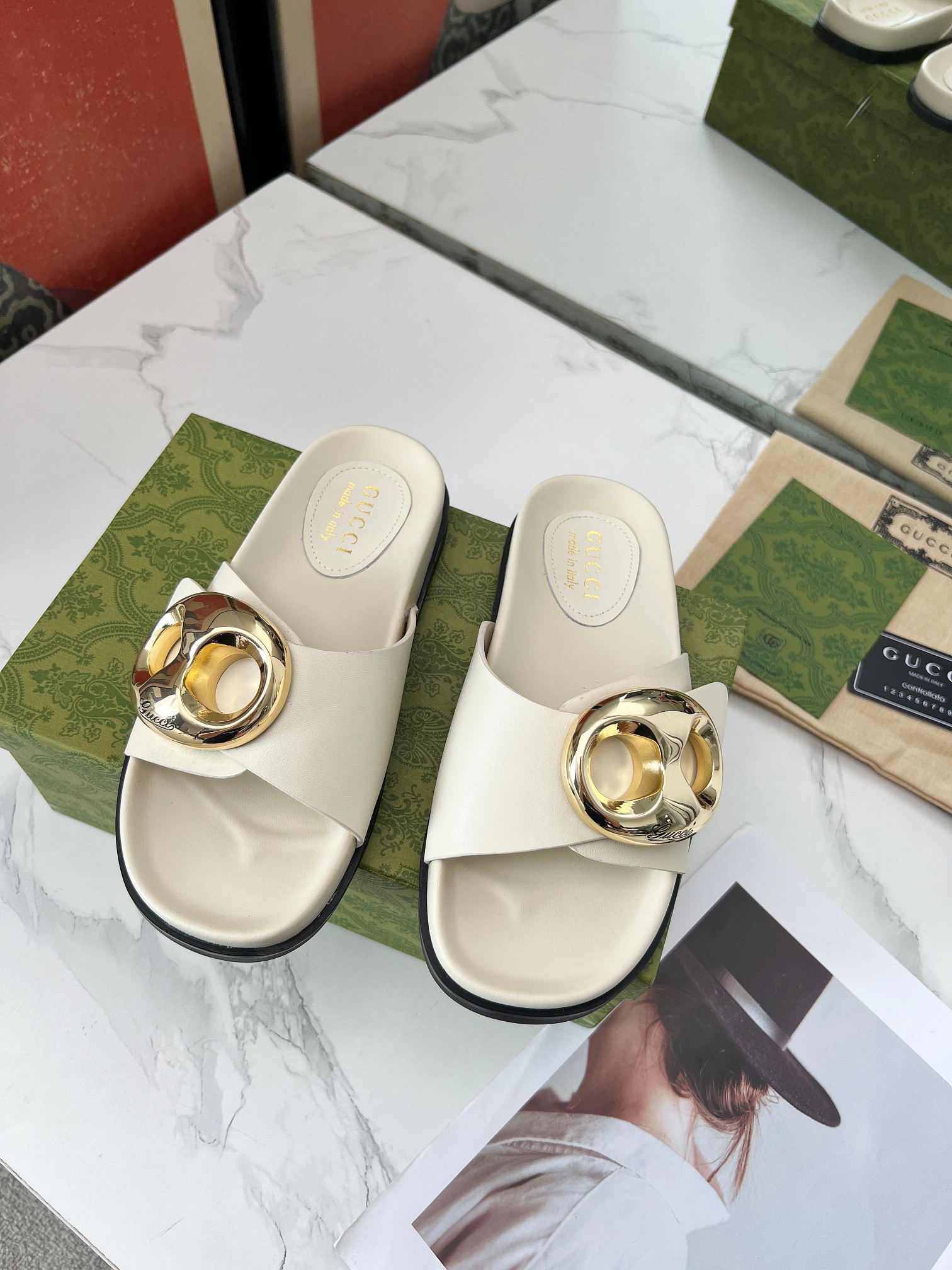 GUCCI slippers