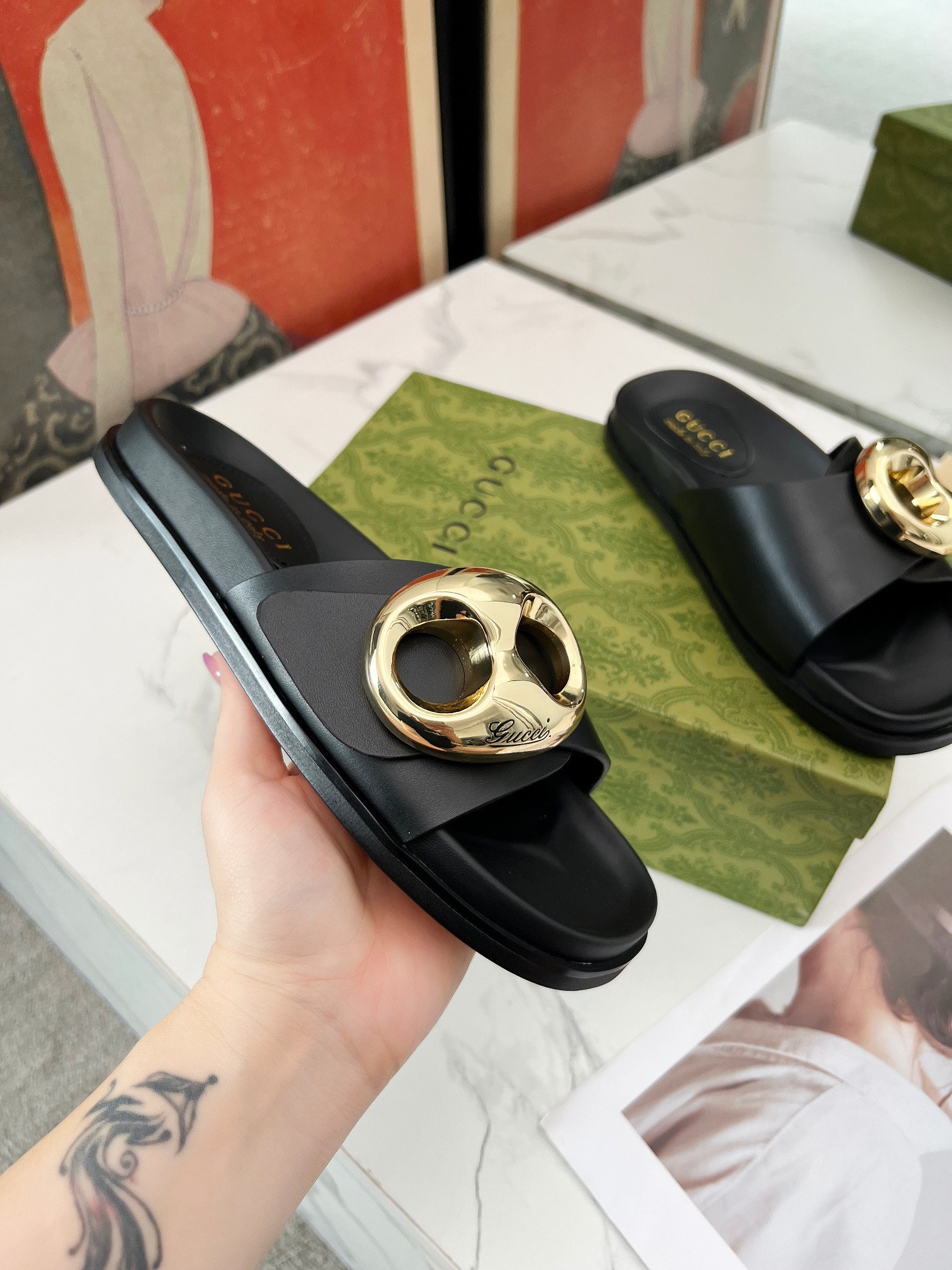 GUCCI slippers