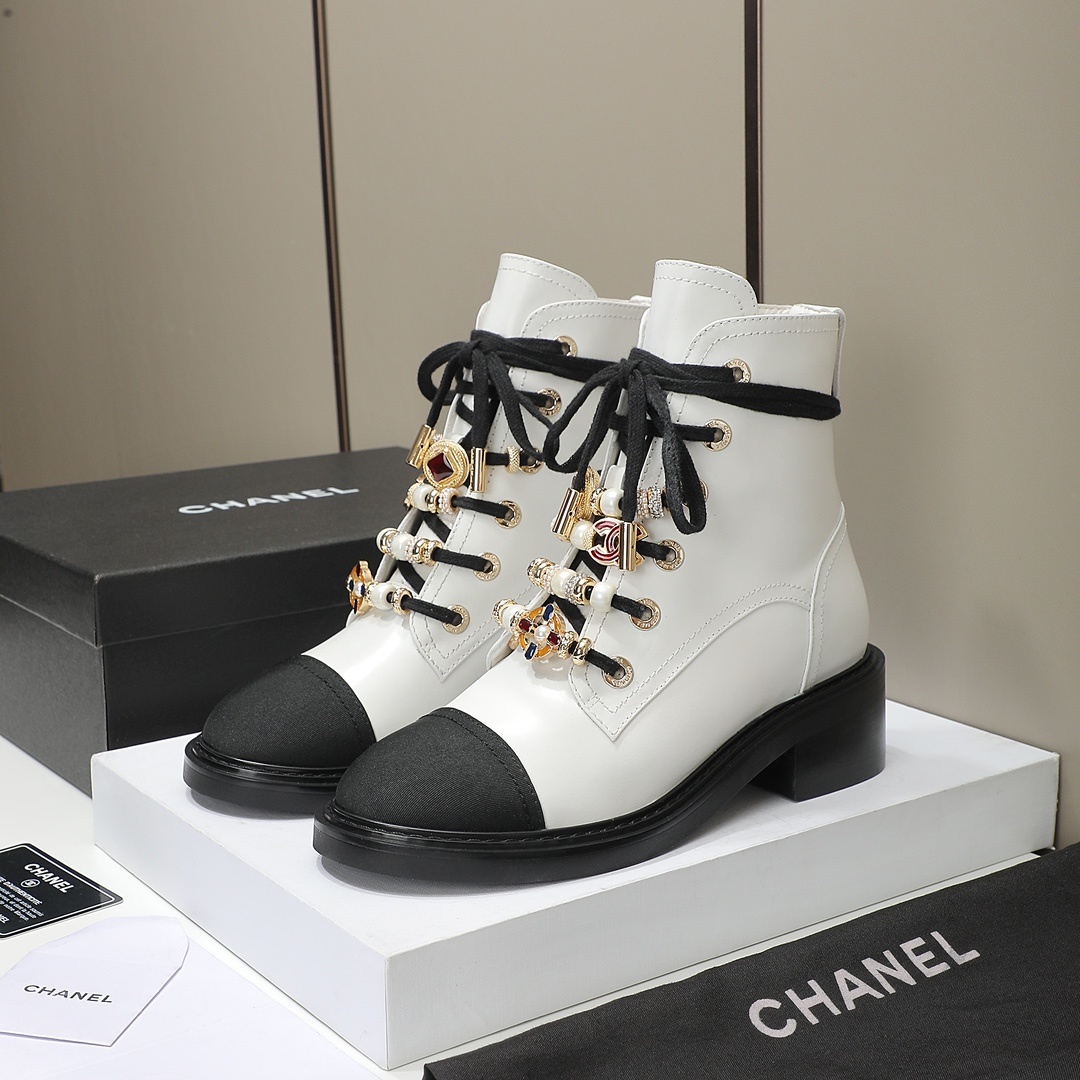 CHANEL Ankle boots Single shoes