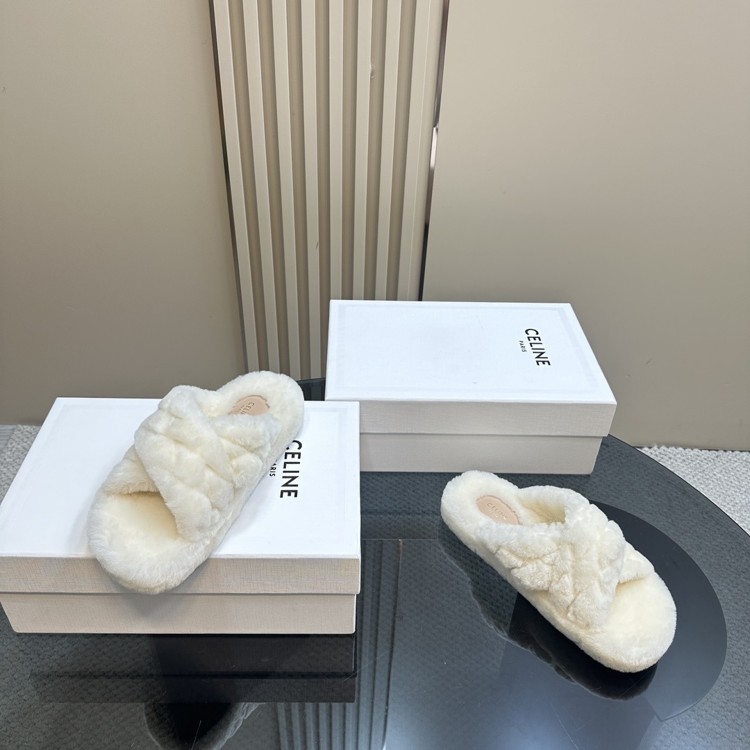 CELINE Plush slippers