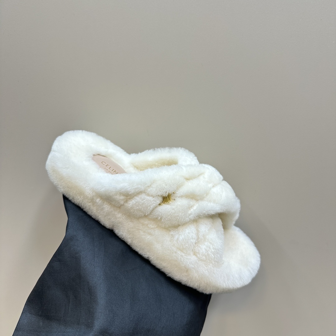 CELINE Plush slippers