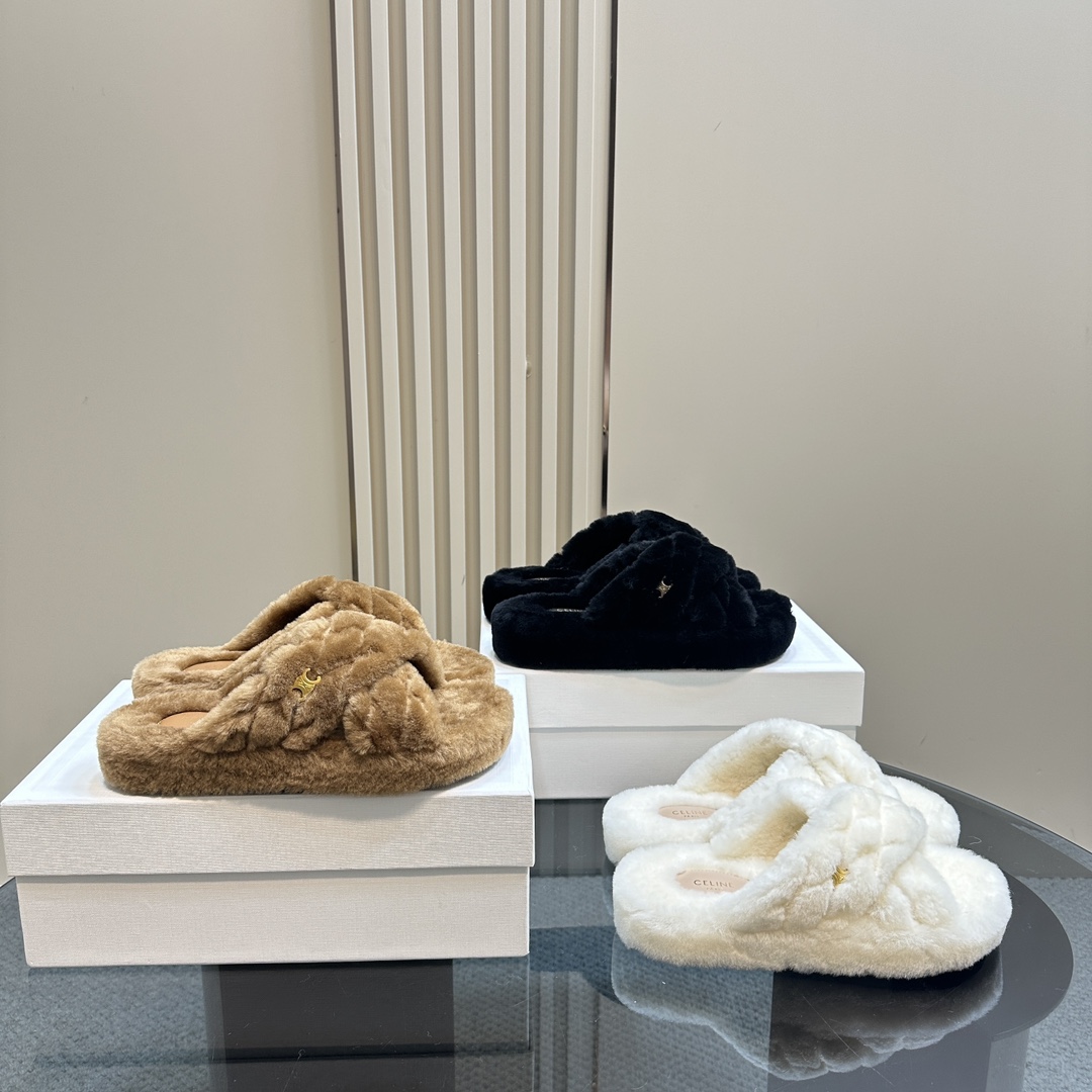 CELINE Plush slippers