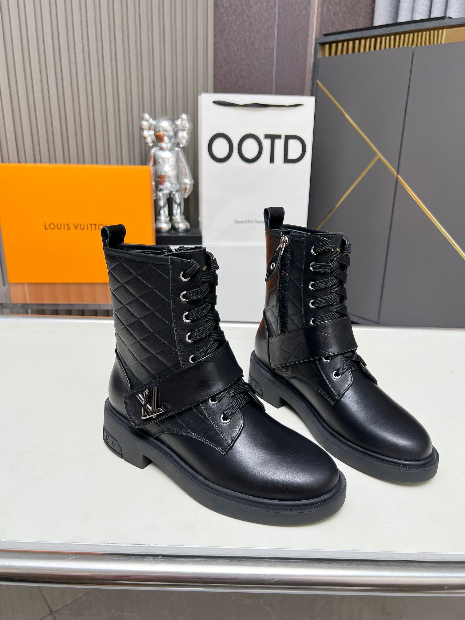 LV Citizen Ankle boots