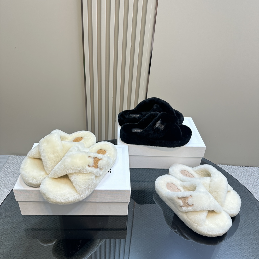CELINE Plush slippers