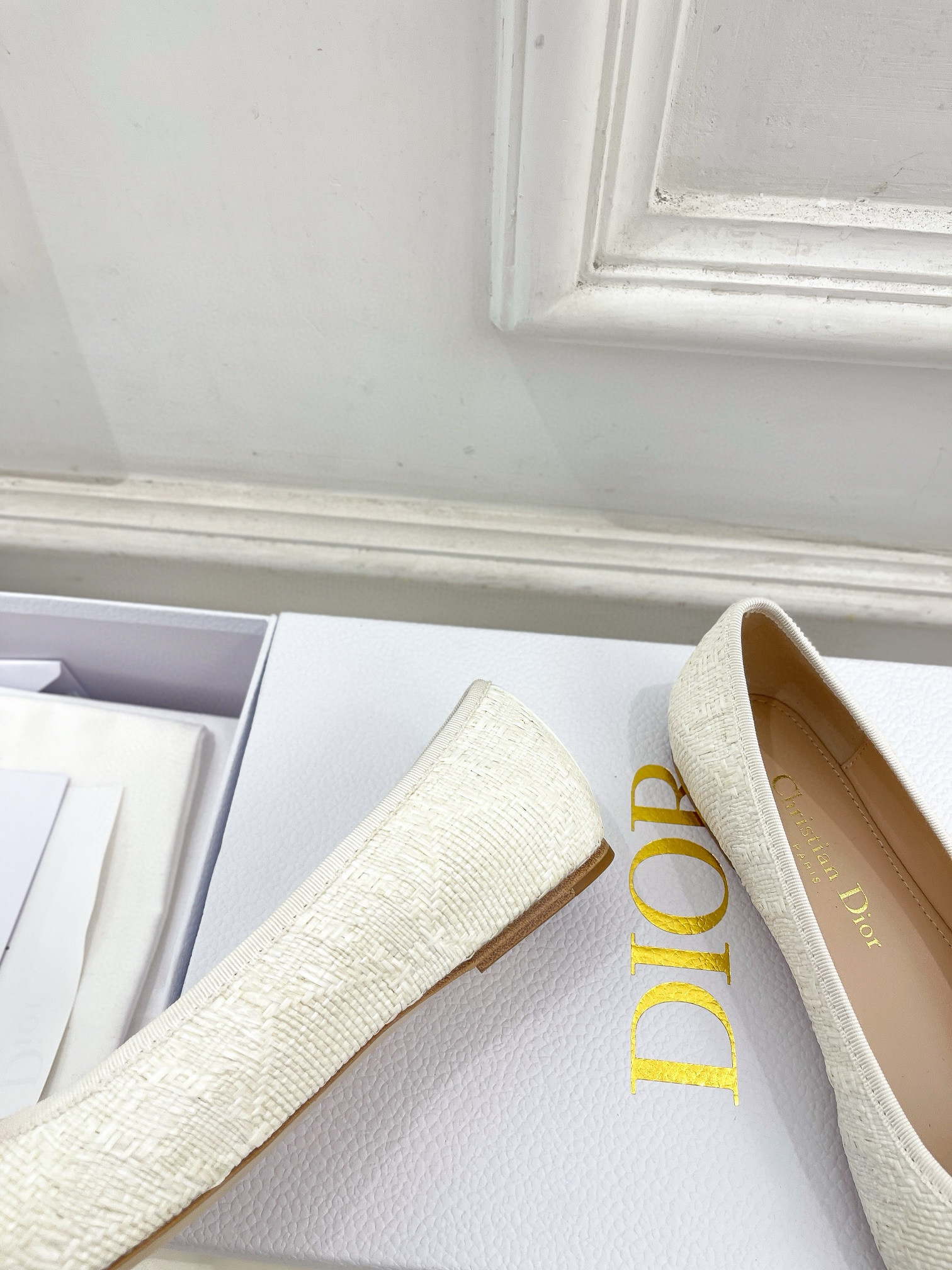 DIOR straw pearl ballet shoes