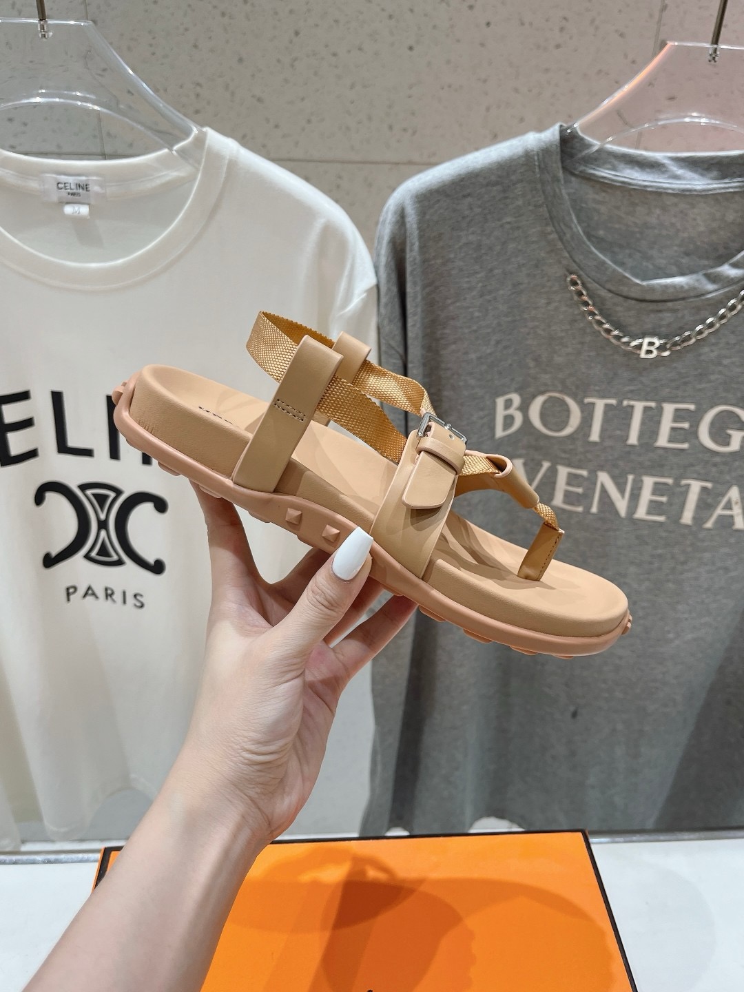 HERMES flip-flops sandals