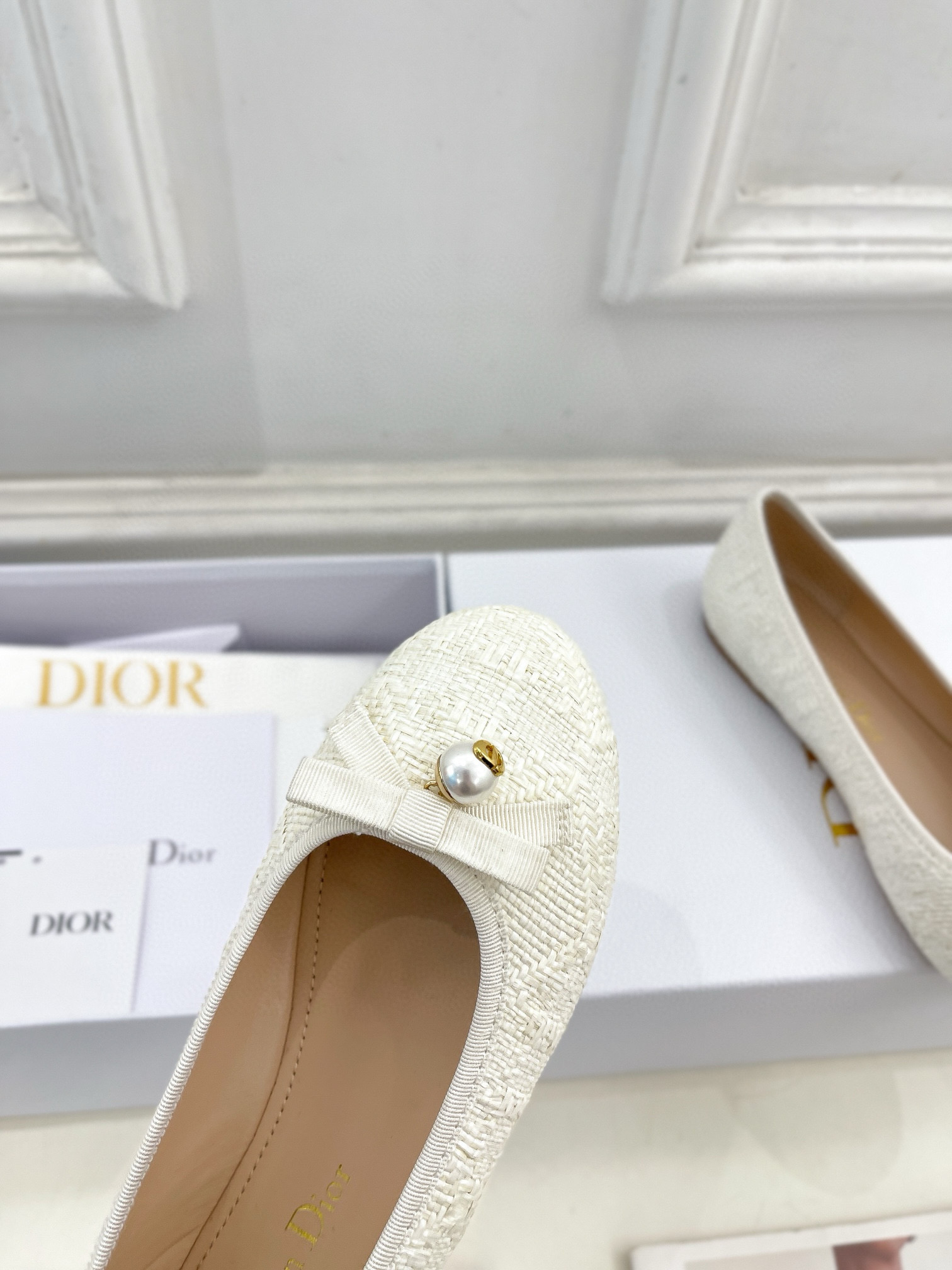 DIOR straw pearl ballet shoes