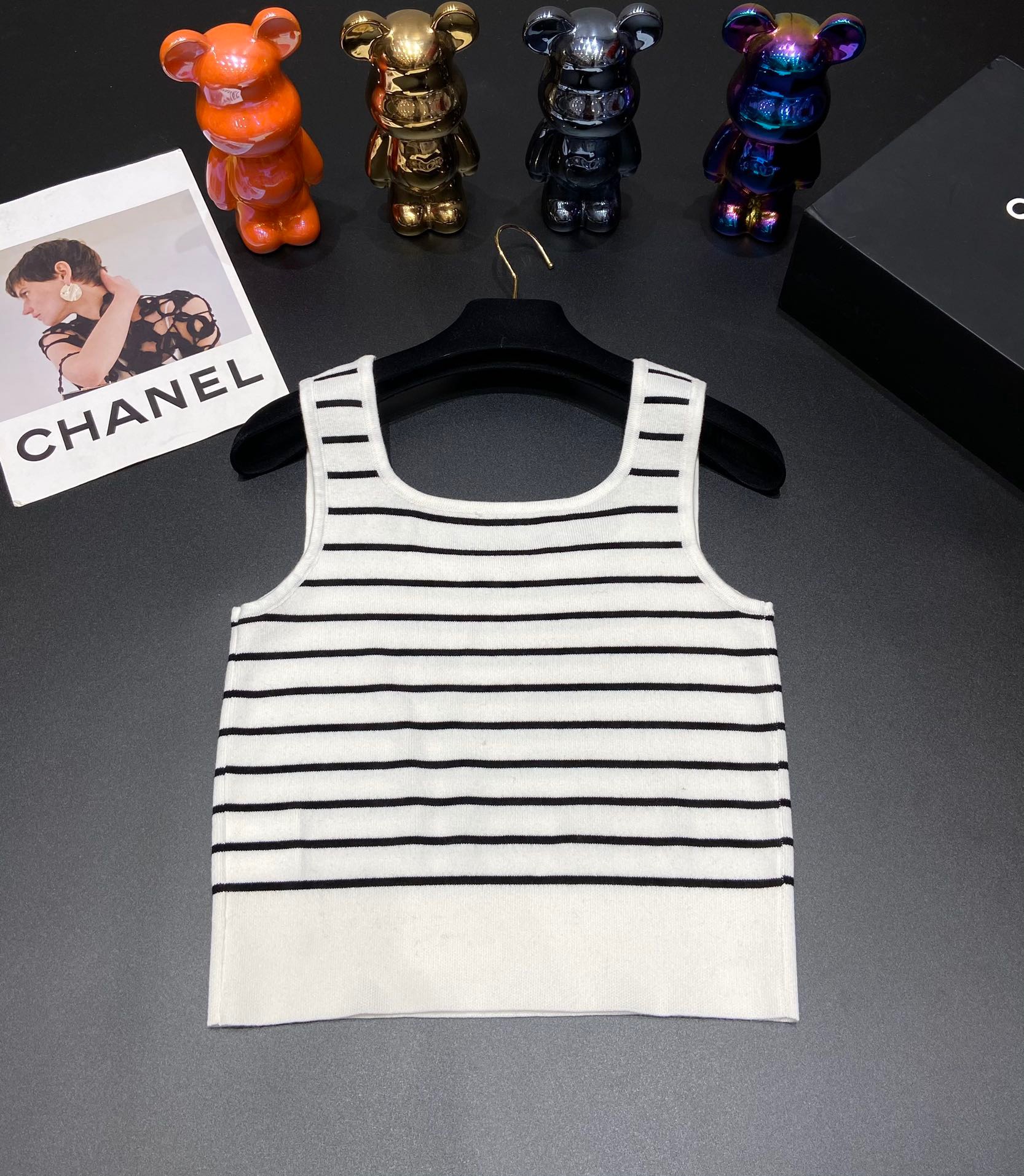 CHANEL Knitted striped vest