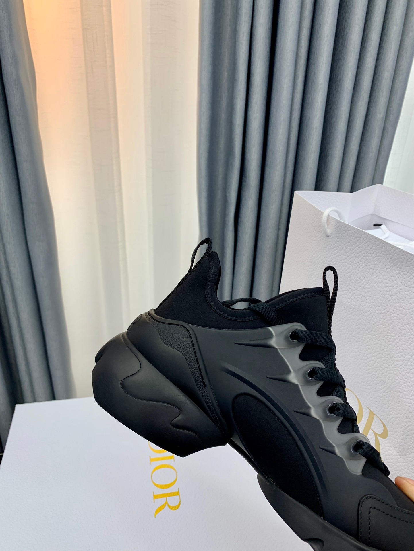DIOR D-CONNECT Sneakers
