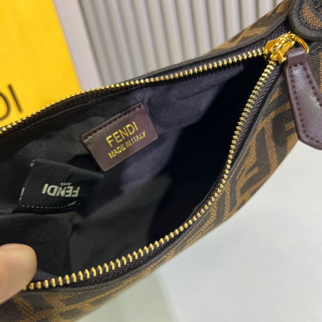 FENDI Handbag