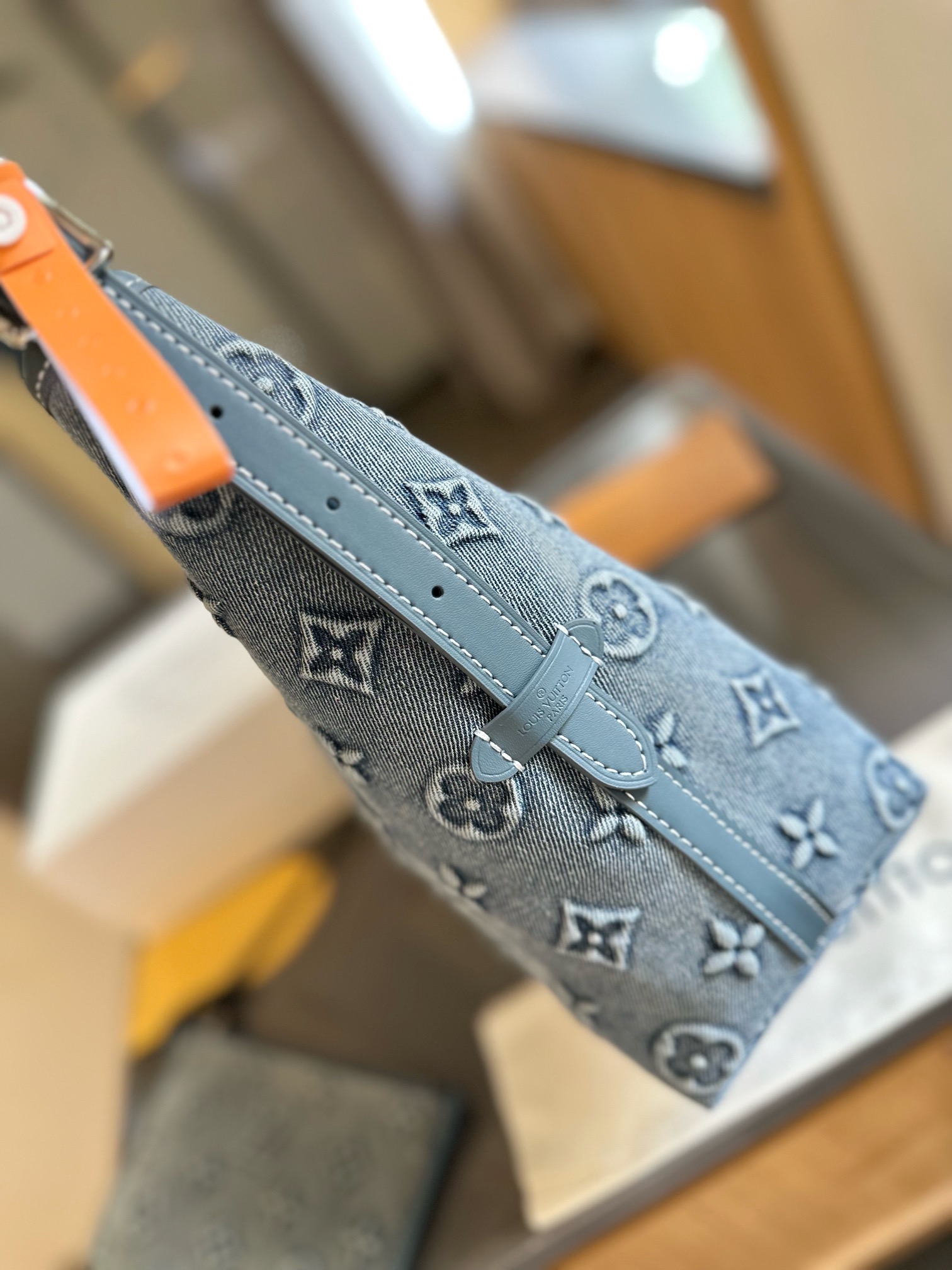 LV Carryall Handbag （30cm）