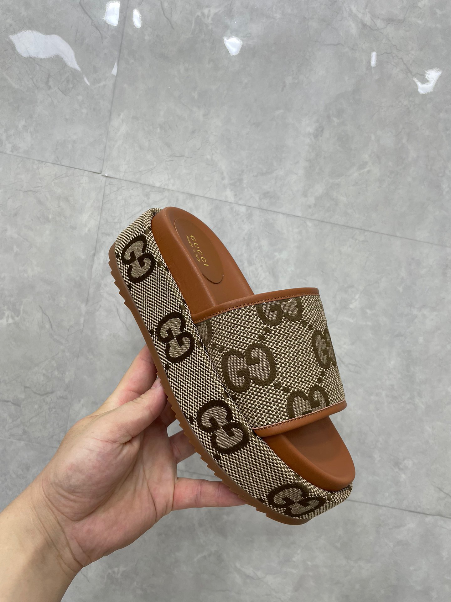 GUCCI Decorated with super double G pattern women's table slippers