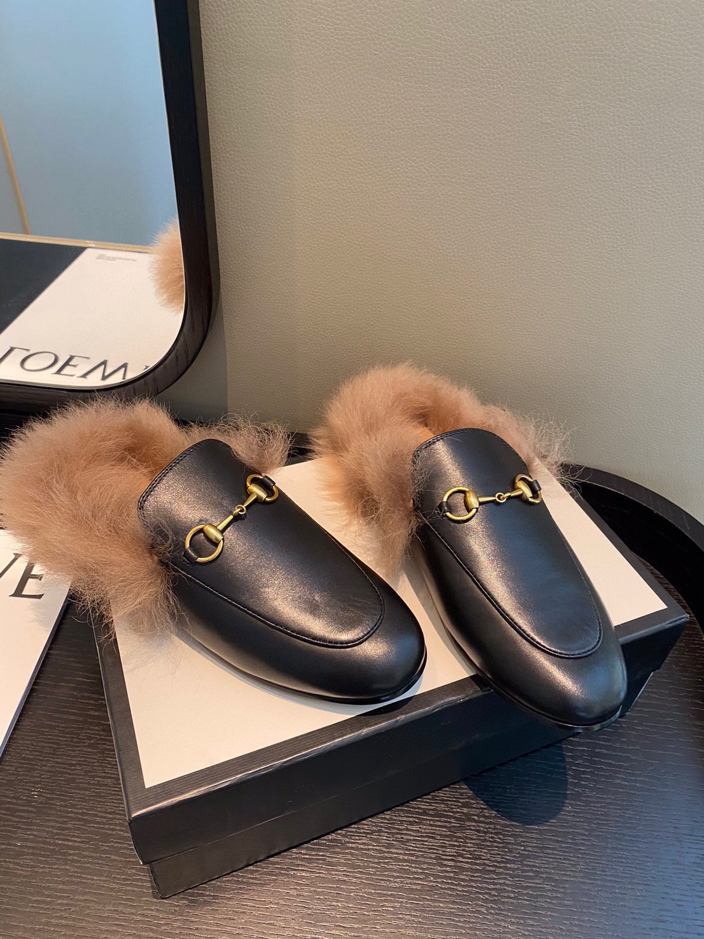 GUCCI Fur Sandals
