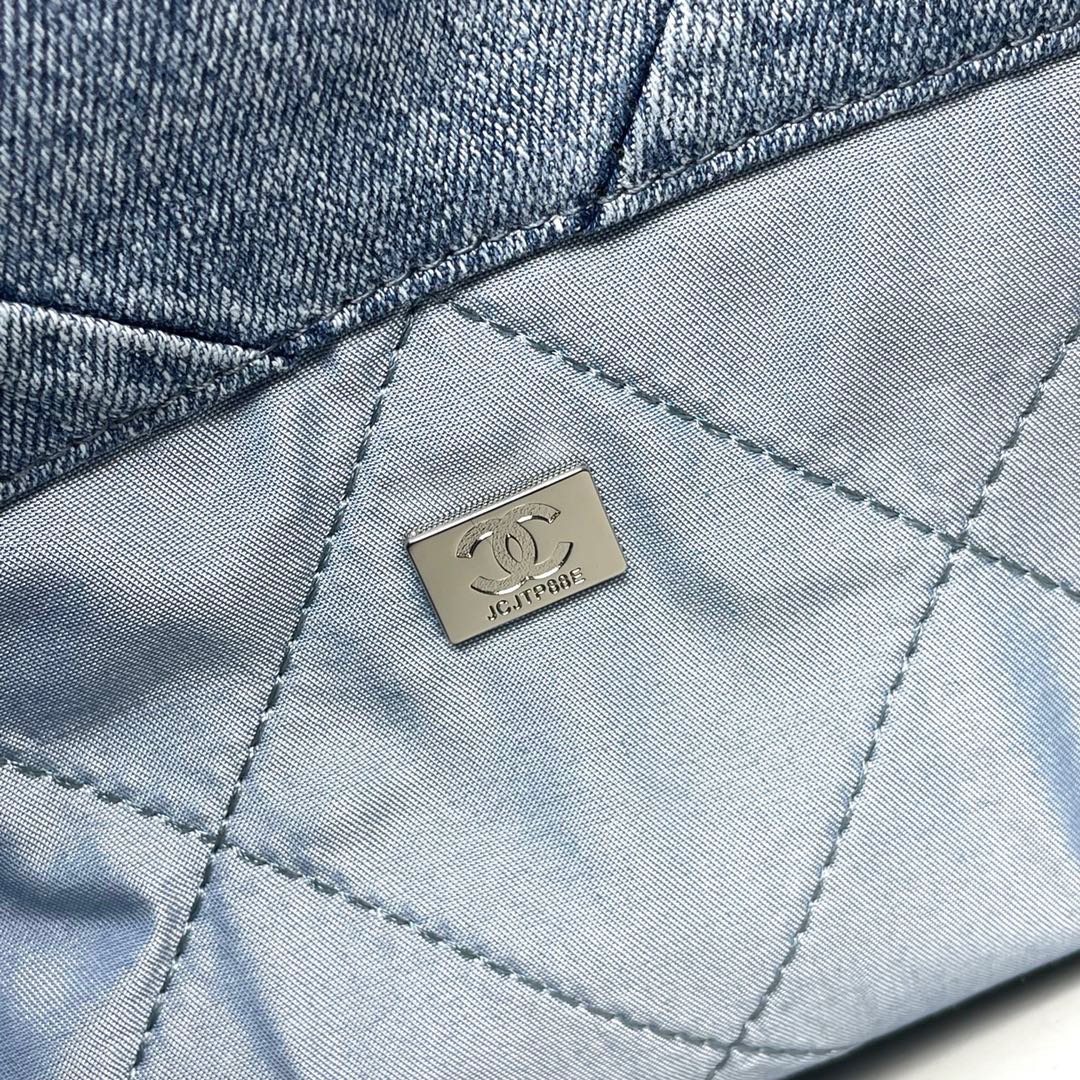 CHANEL Denim chain bag