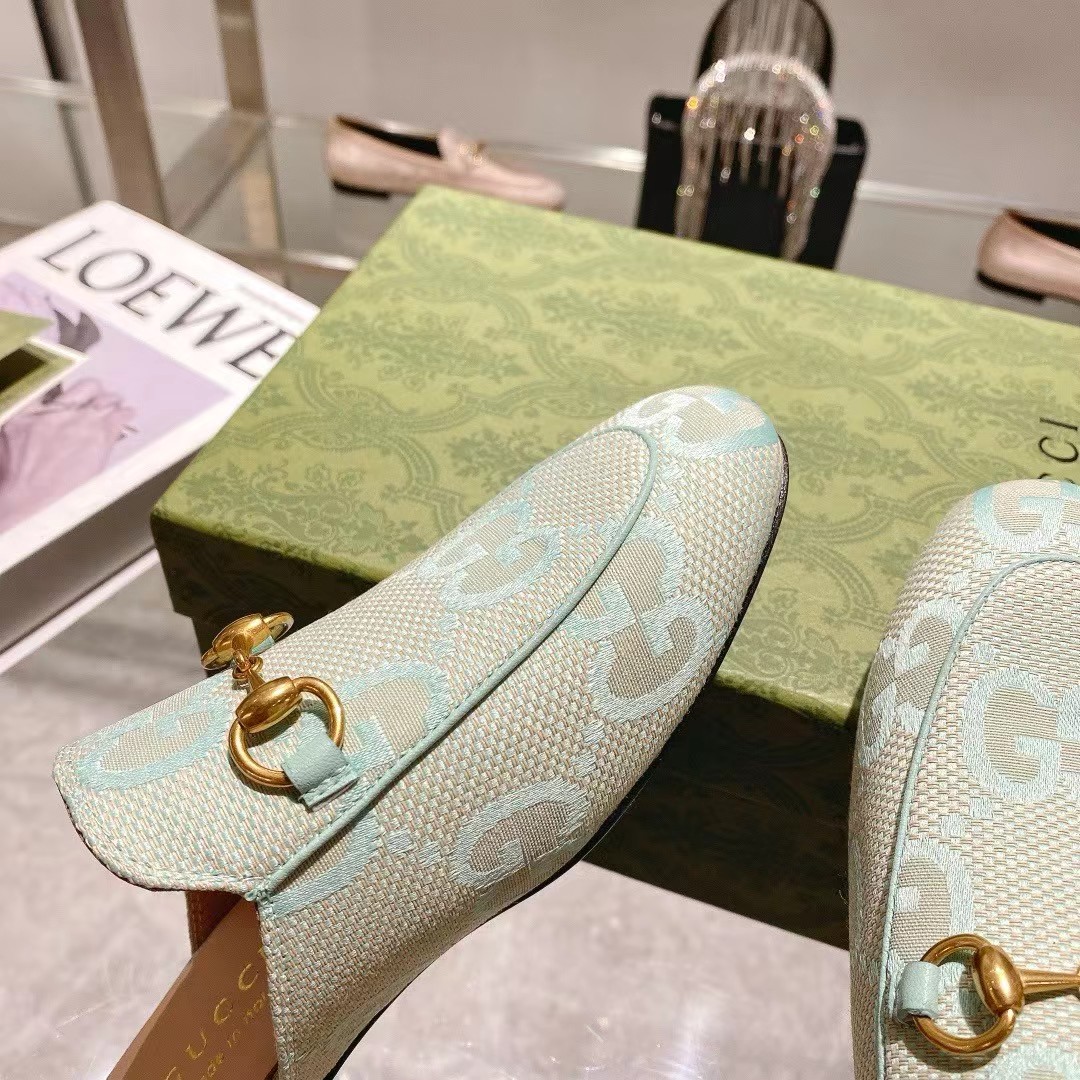 GUCCI Monogram Logo Buckled Loafer