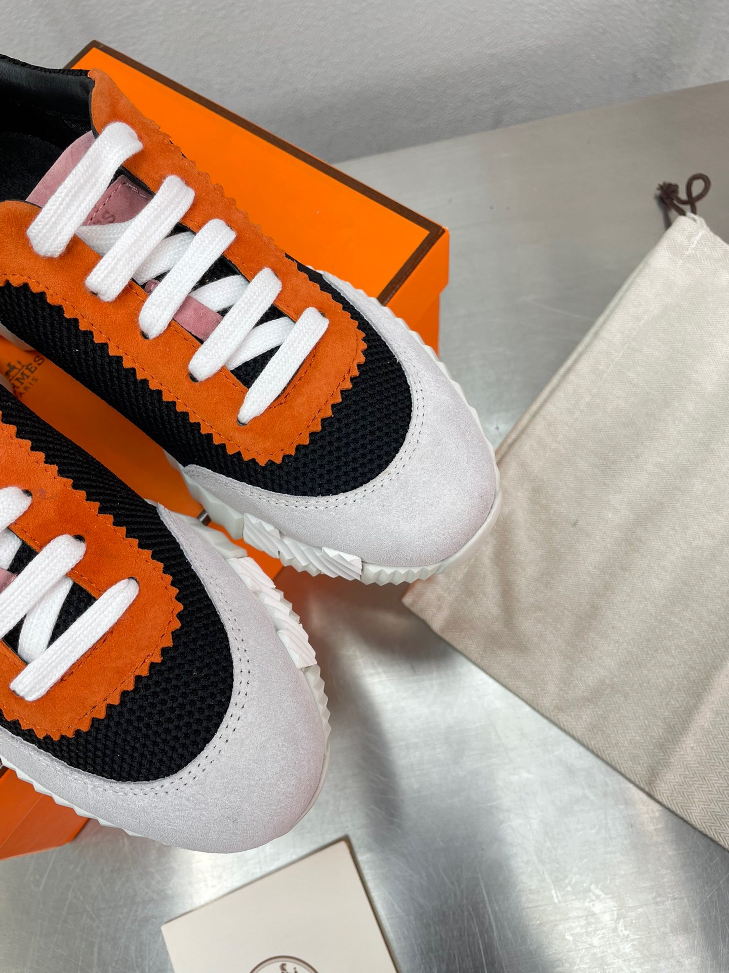HERMES Sneakers
