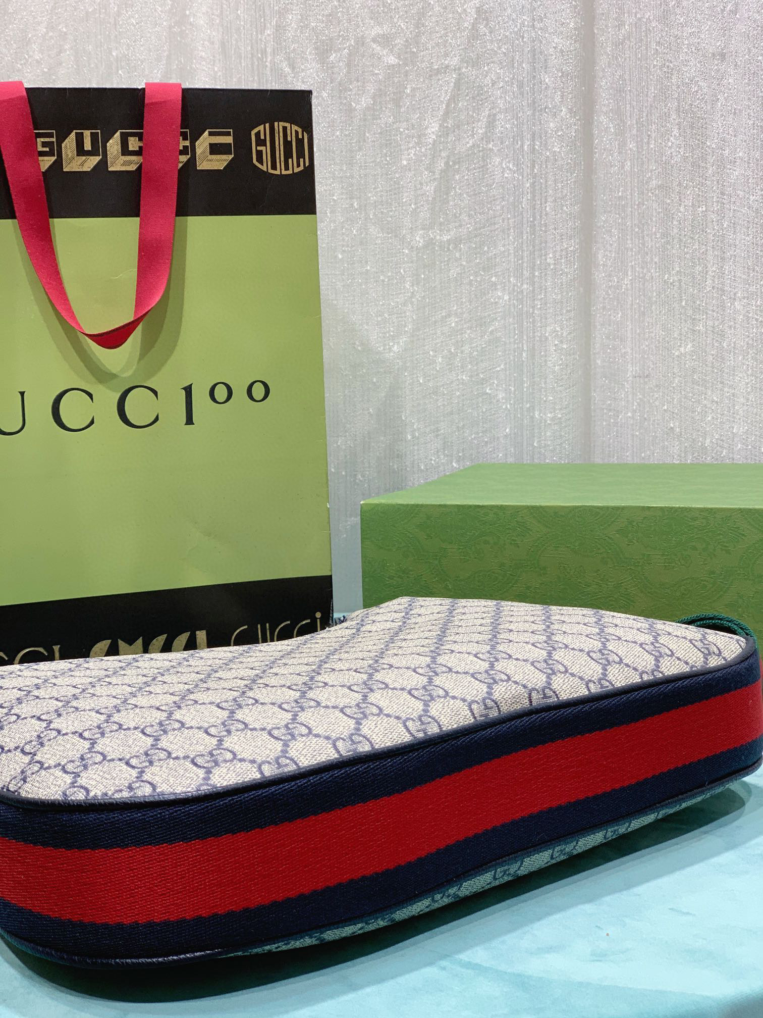 GUCCi Handbag
