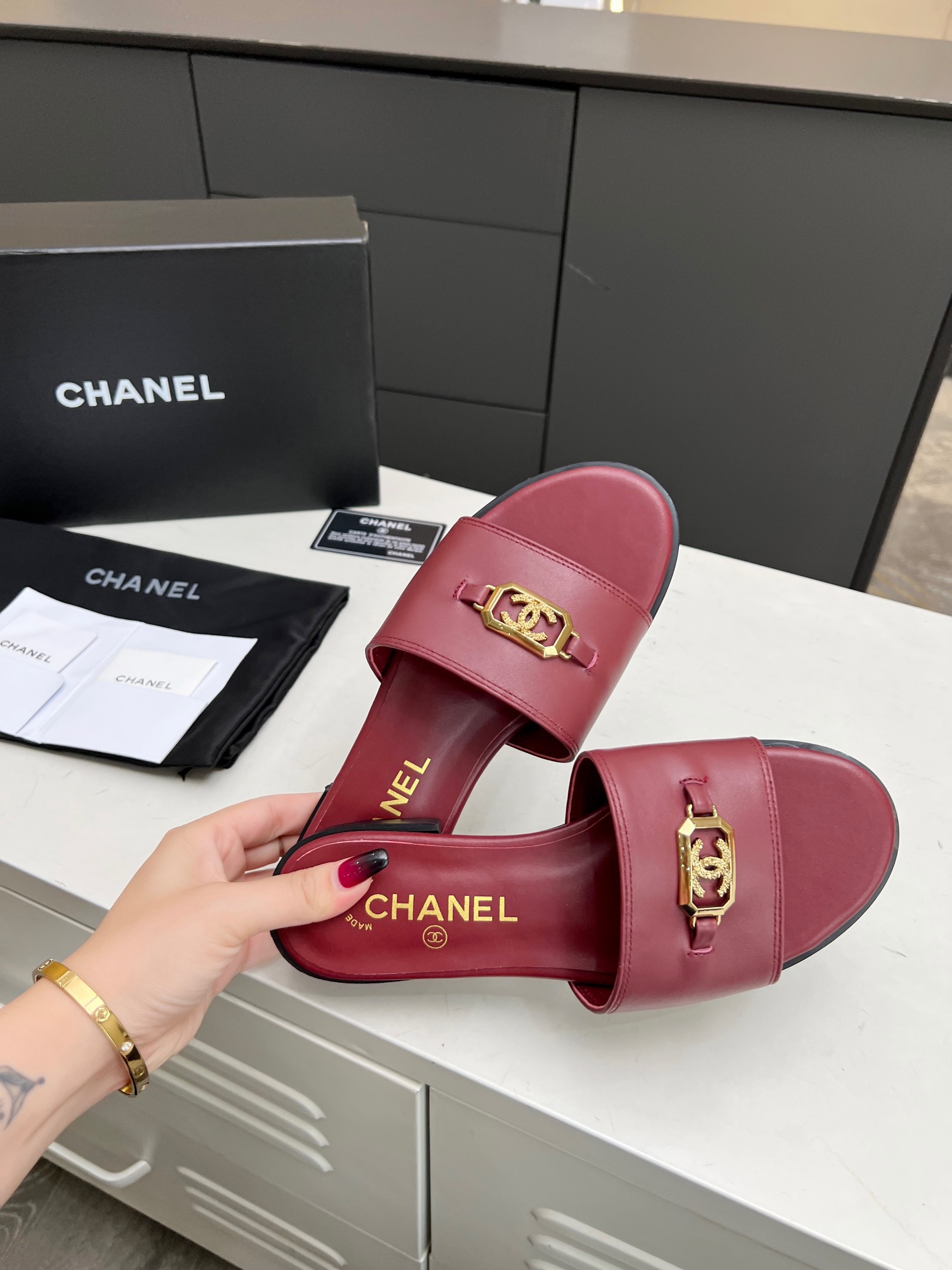 CHANEL Slippers