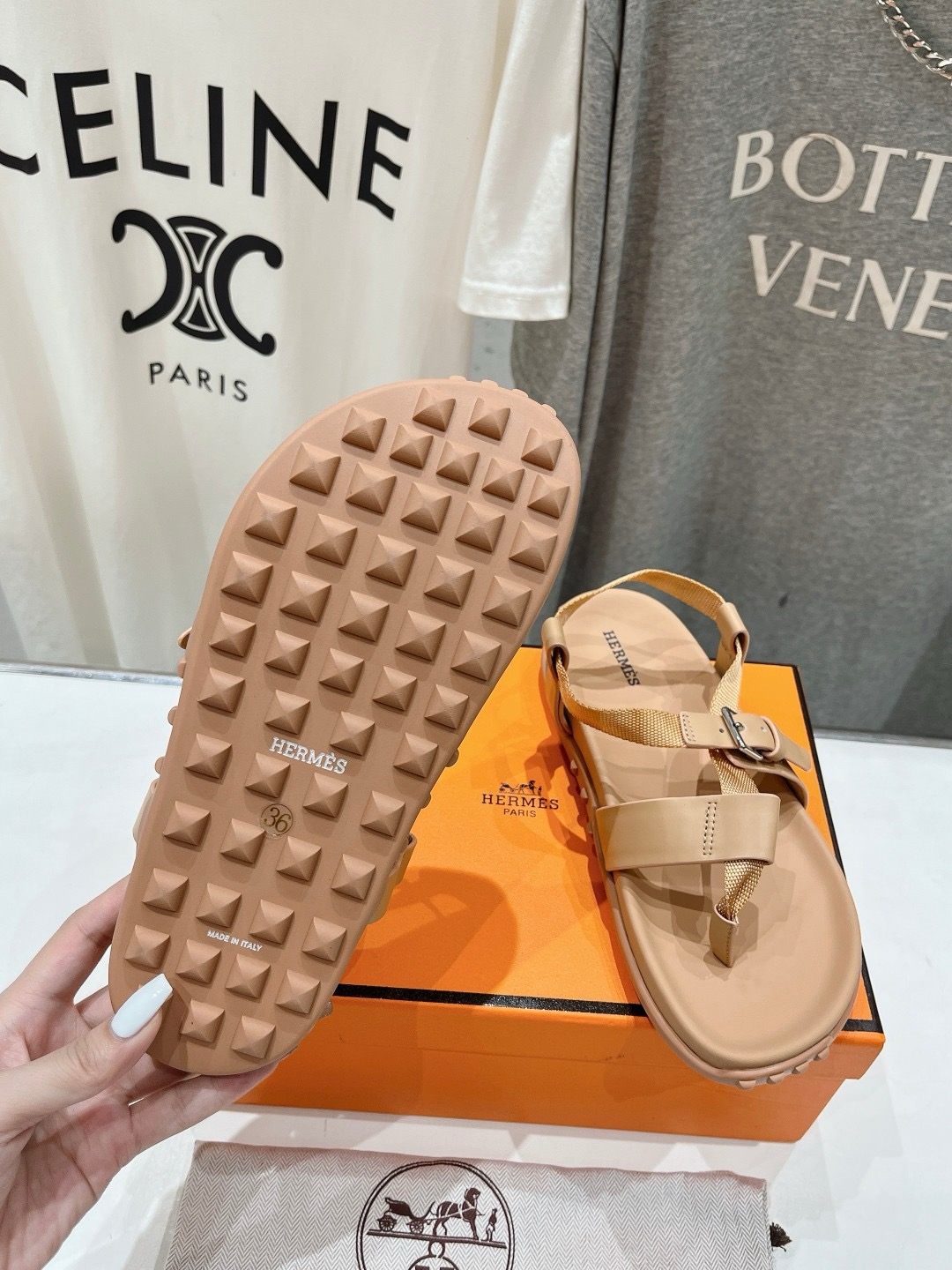 HERMES flip-flops sandals