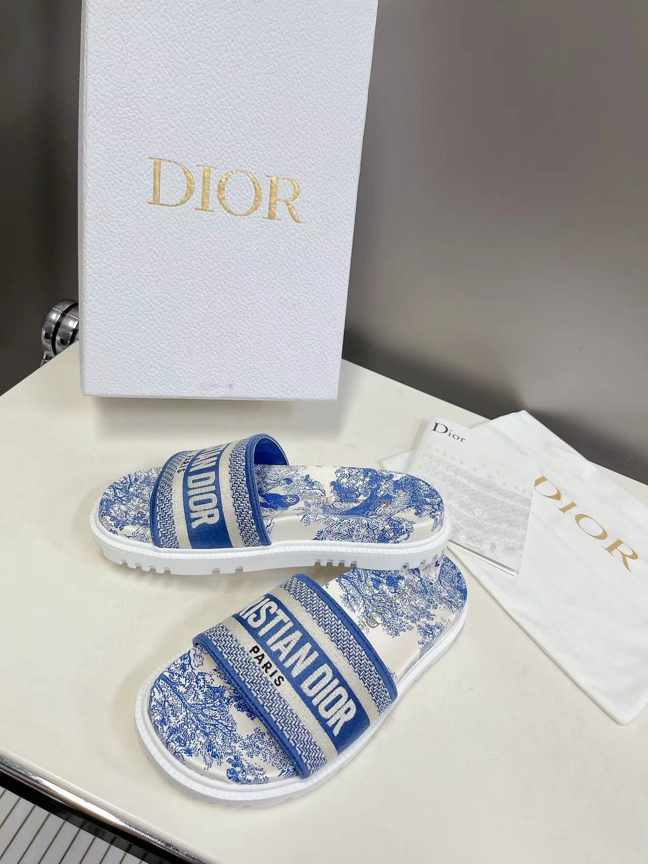 DIOR Slippers