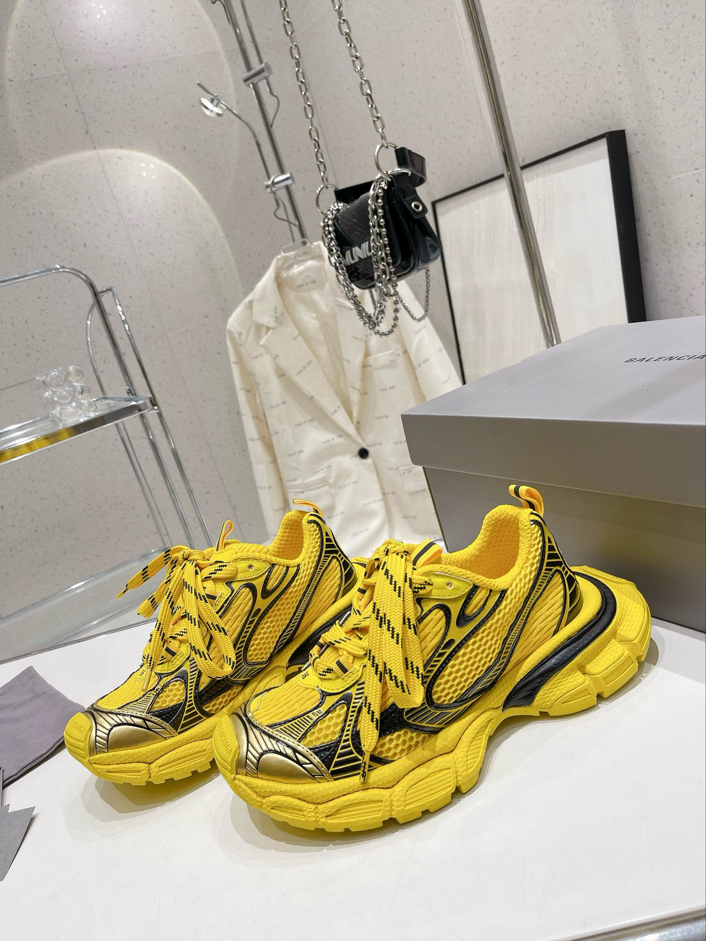 BALENCIAGA 3XL Sneakers